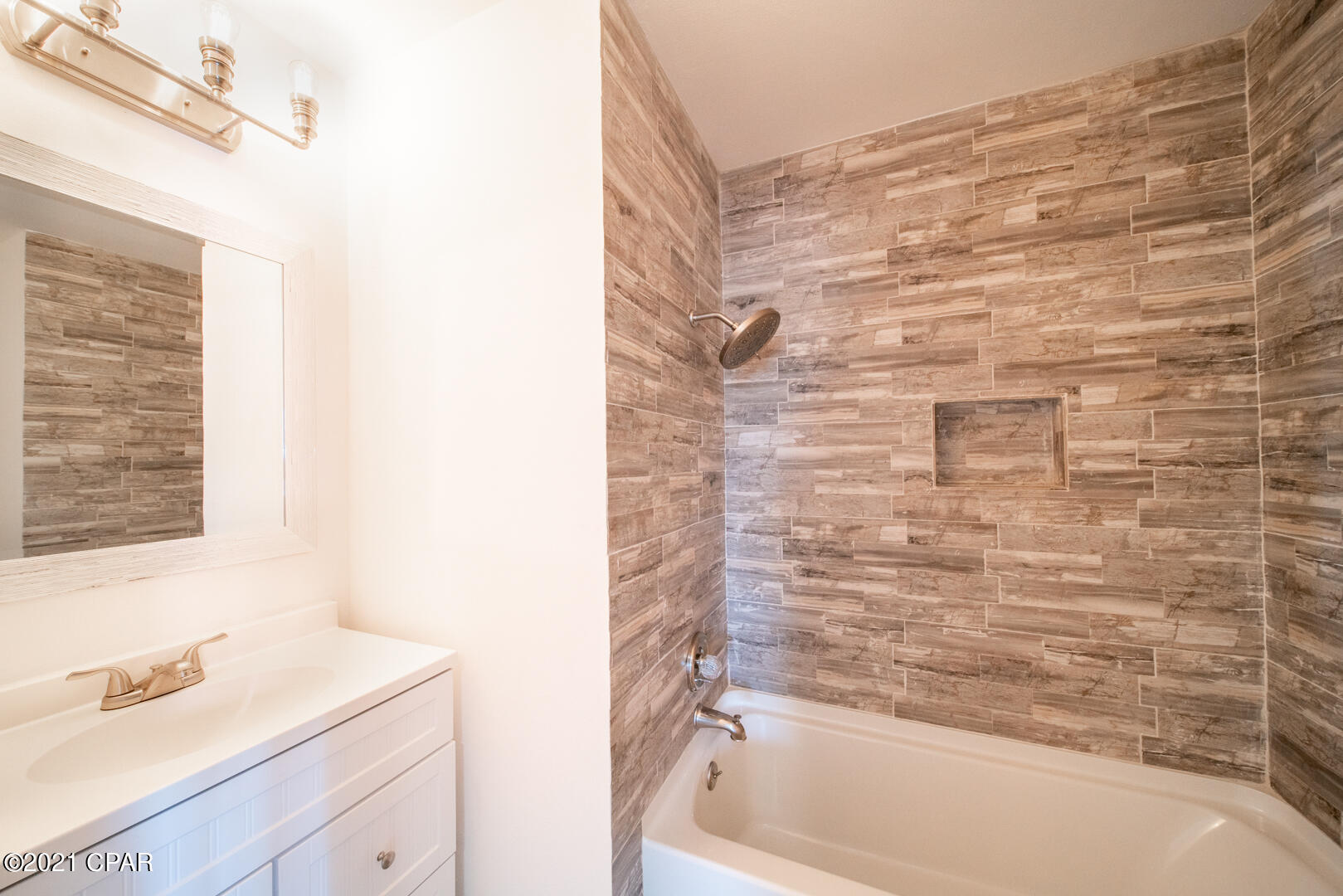 Lake Drive Heights - Residential Lease