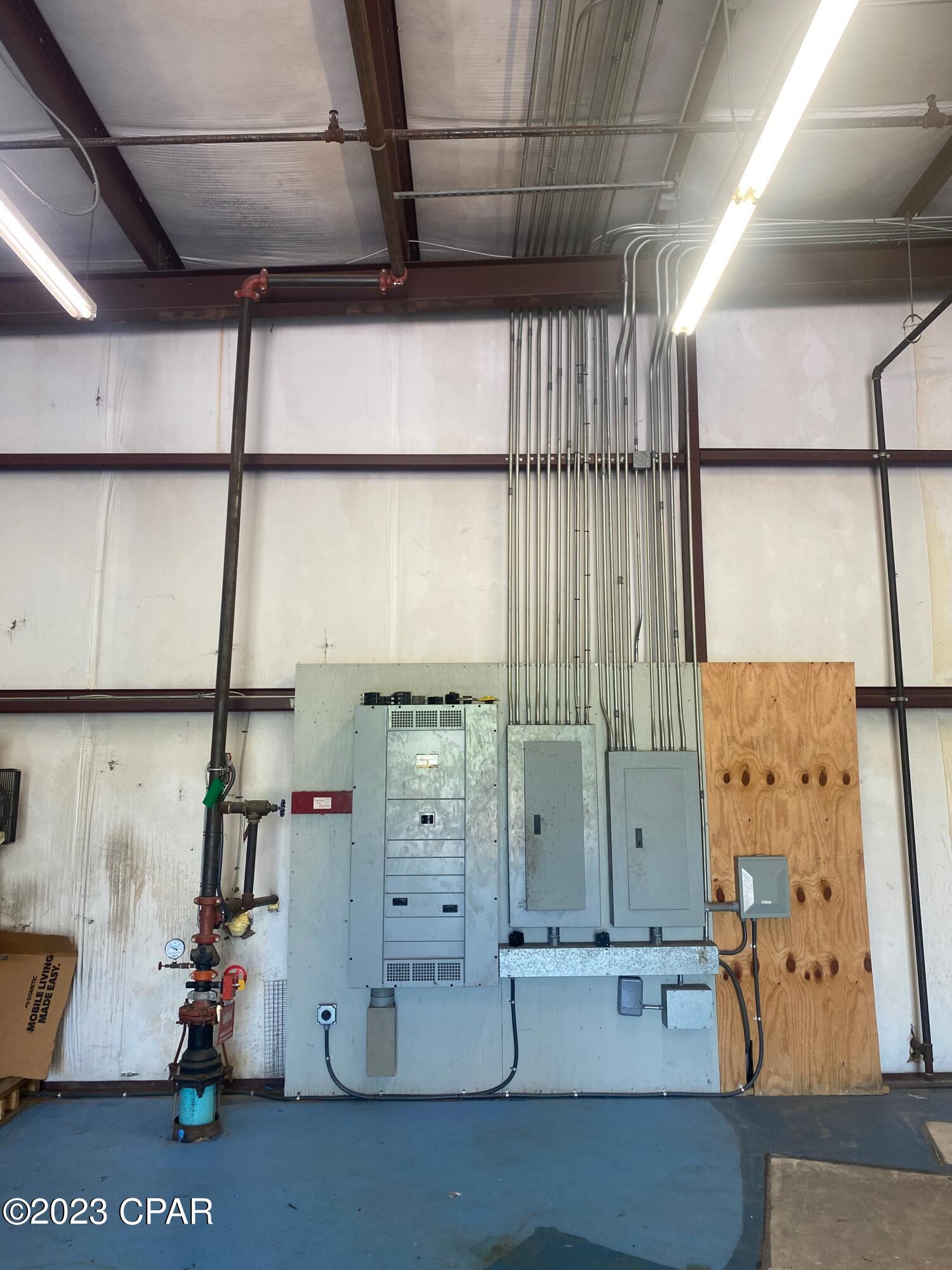 [No Recorded Subdiv] - Commercial Sale