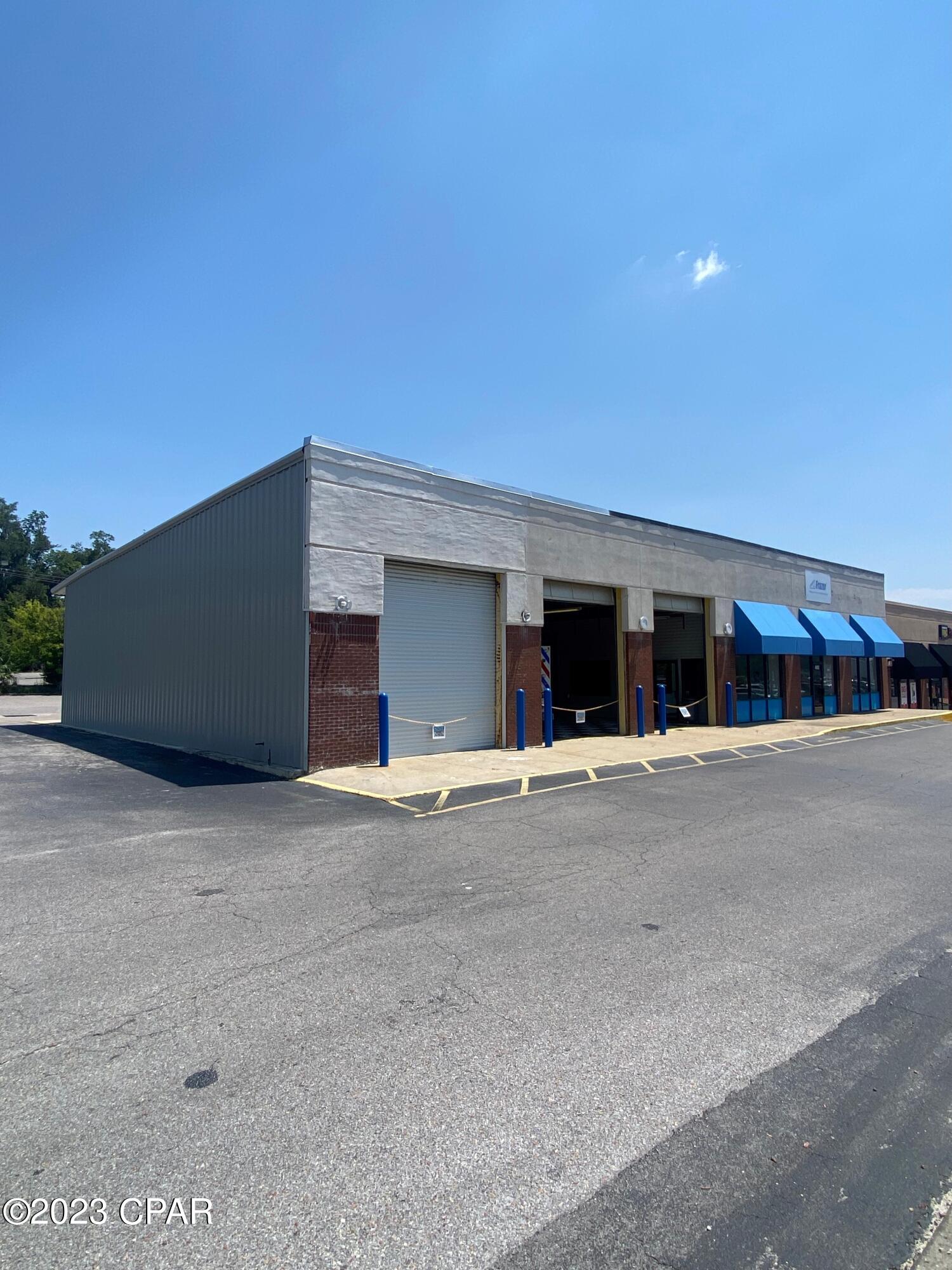 [No Recorded Subdiv] - Commercial Sale