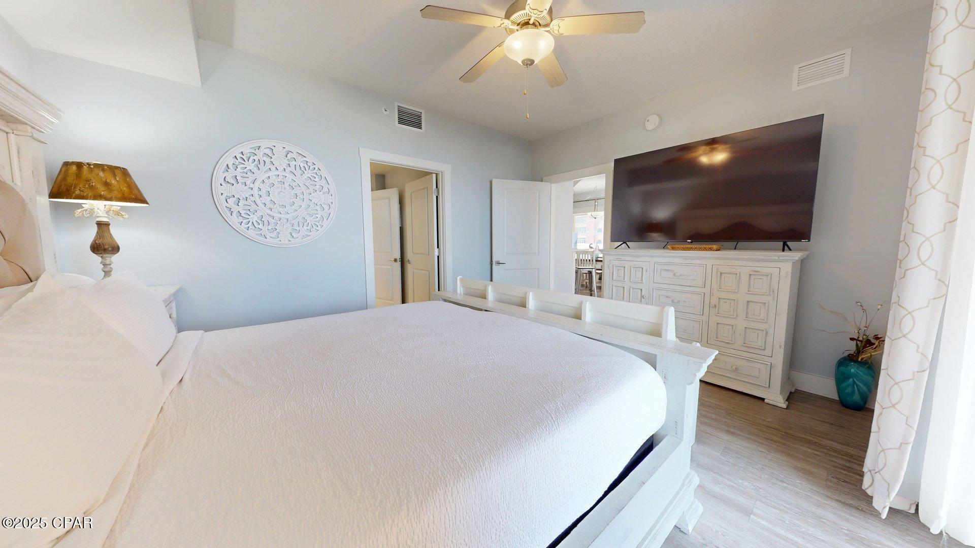 Calypso Towers III - Residential