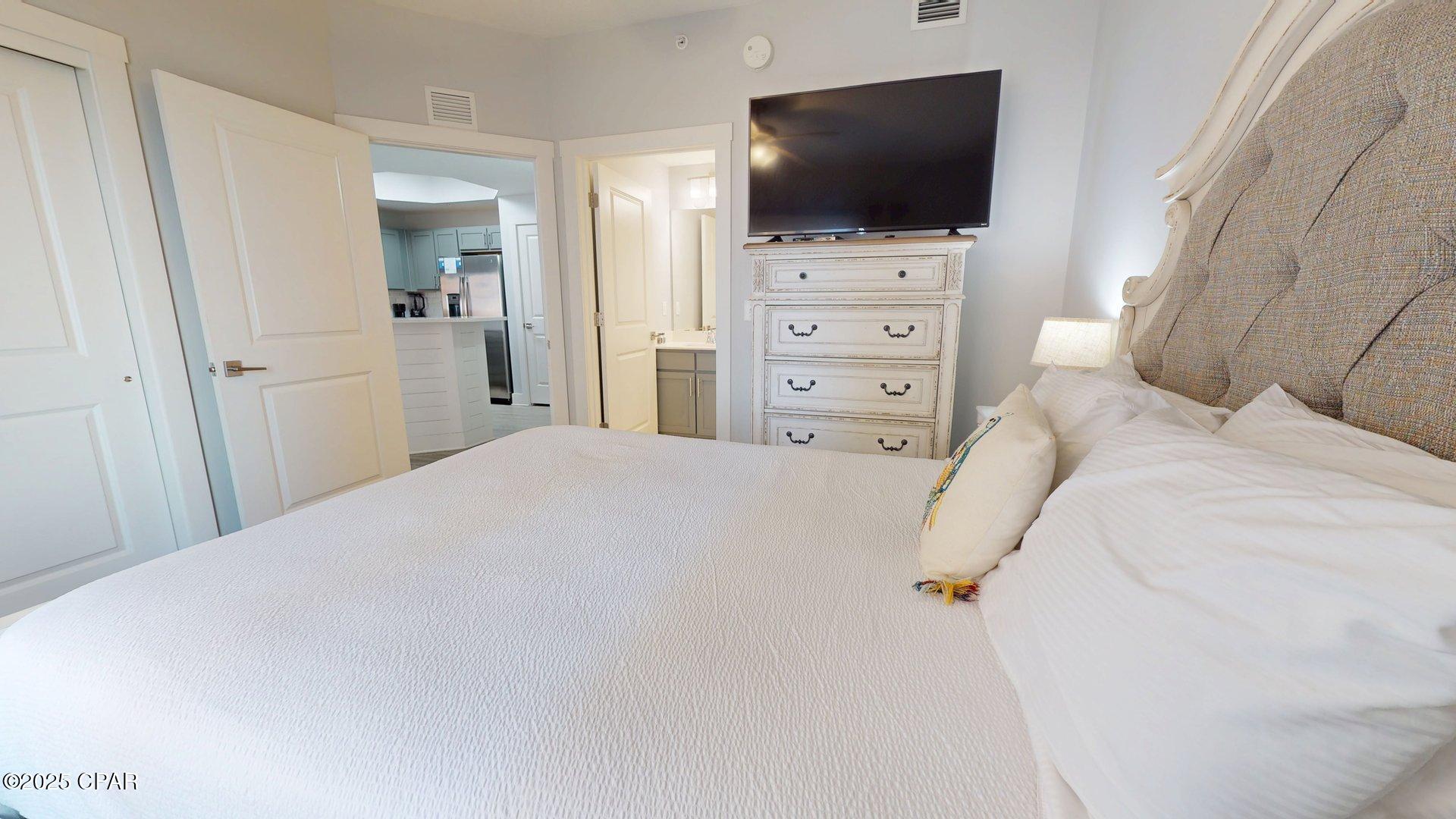 Calypso Towers III - Residential