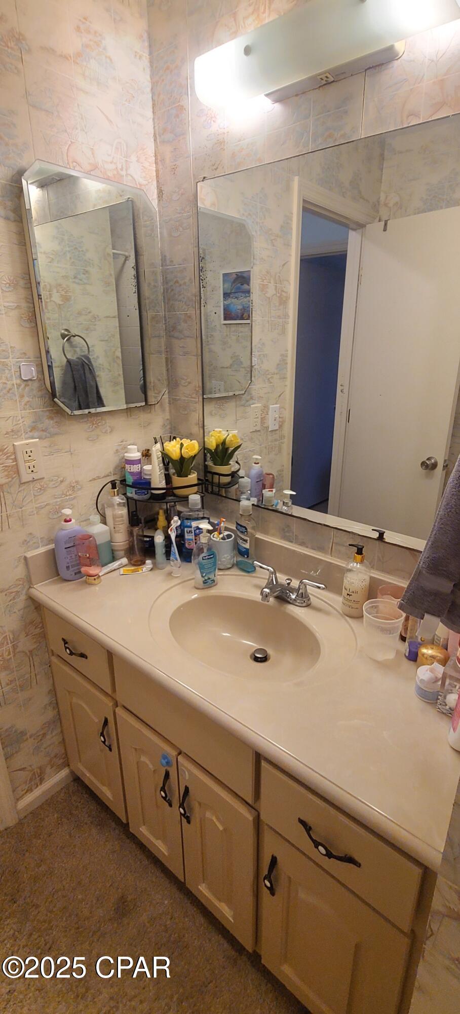 Venetian Villa 3rd Add - Residential