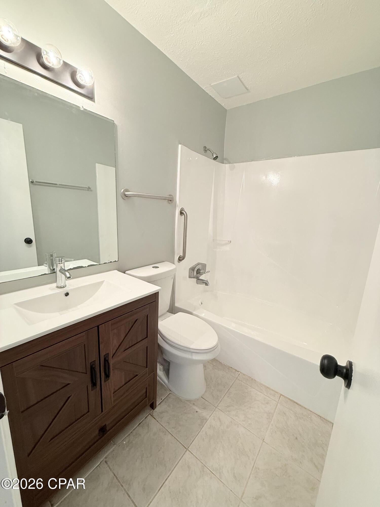 W H Parker - Residential Lease