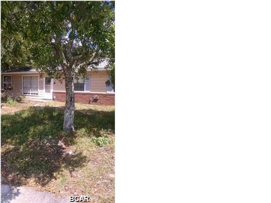 Cute home with newly painted exterior. Interior needs flooring ( tile is ready and waiting for a tiler.) With the addition of a closet,the bonus room could be a 4th bedroom or a man cave or media room! Screened in porch is spacious and overlooks the in ground pool. This fixer upper is a handyman's dream. Owner is motivated.