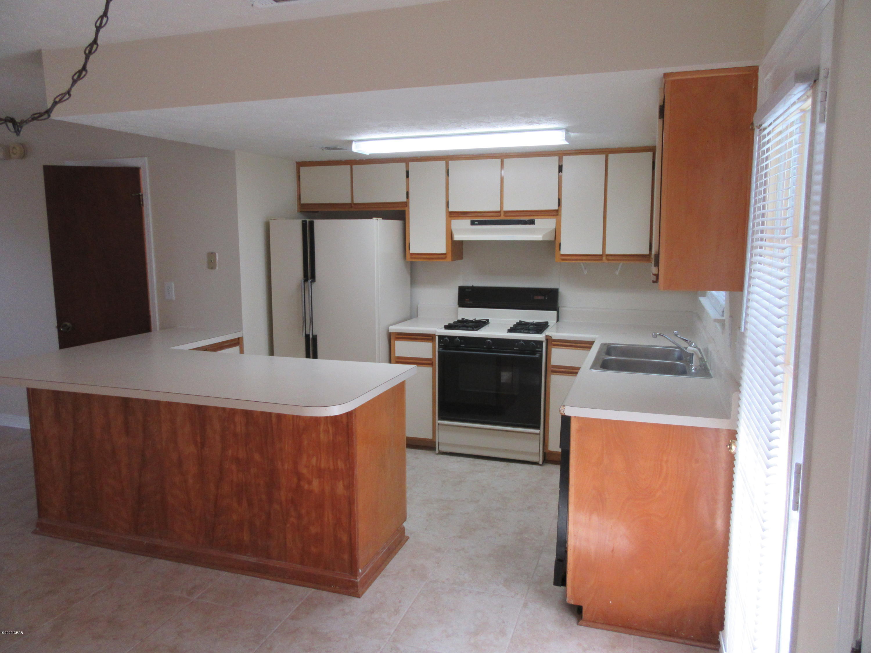 [No Recorded Subdiv] - Residential Lease