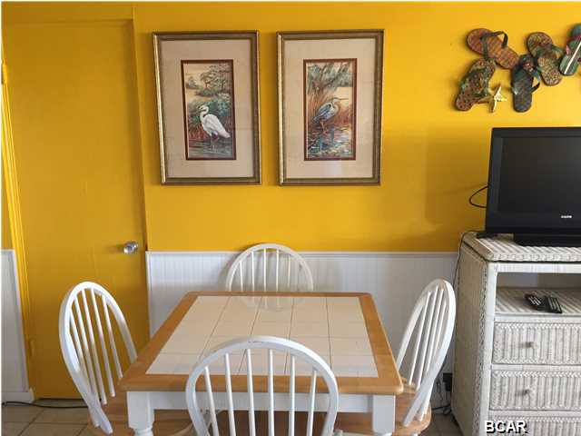 Fontainebleau Terrace - Residential