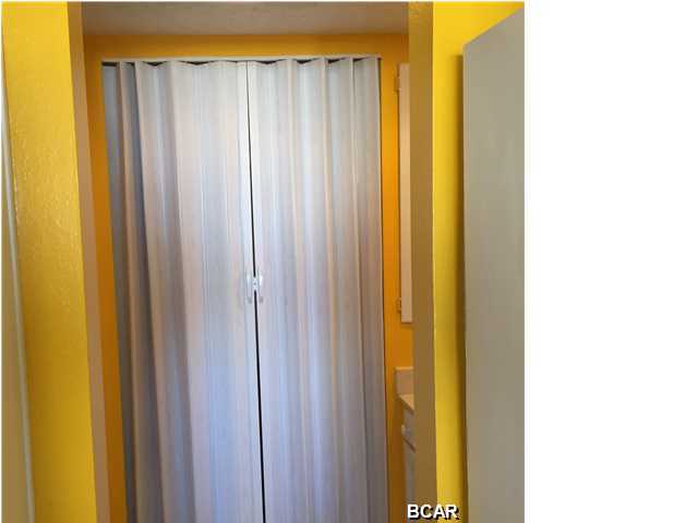 Fontainebleau Terrace - Residential