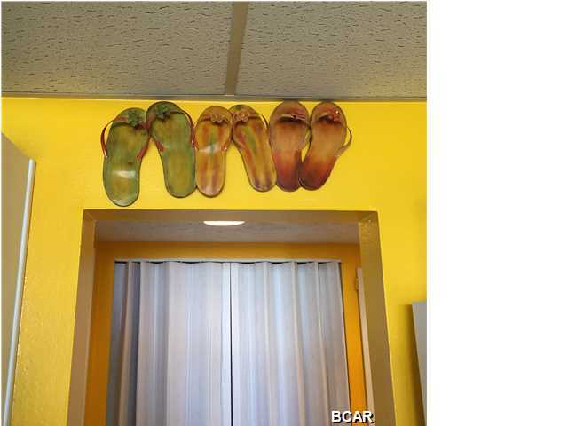 Fontainebleau Terrace - Residential