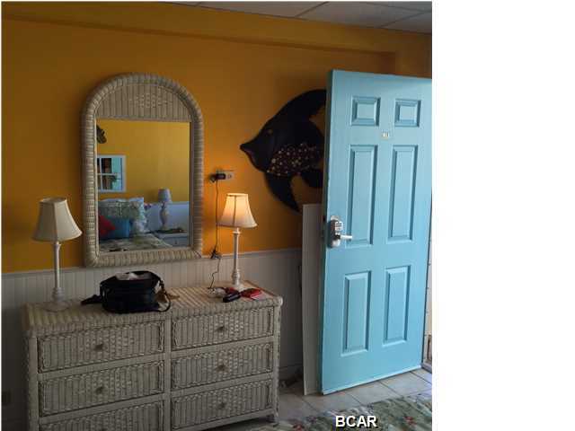 Fontainebleau Terrace - Residential