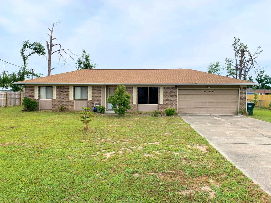Check out this Charming 3 bed, 2 bath home on large lot. New roof after Hurricane Michael. Large living room with open kitchen and dining room. Spacious bedrooms. New LVP flooring in Living Room and new carpet in bedrooms. Large backyard, with plenty of room for a pool. Covered porch off of the back of the home.