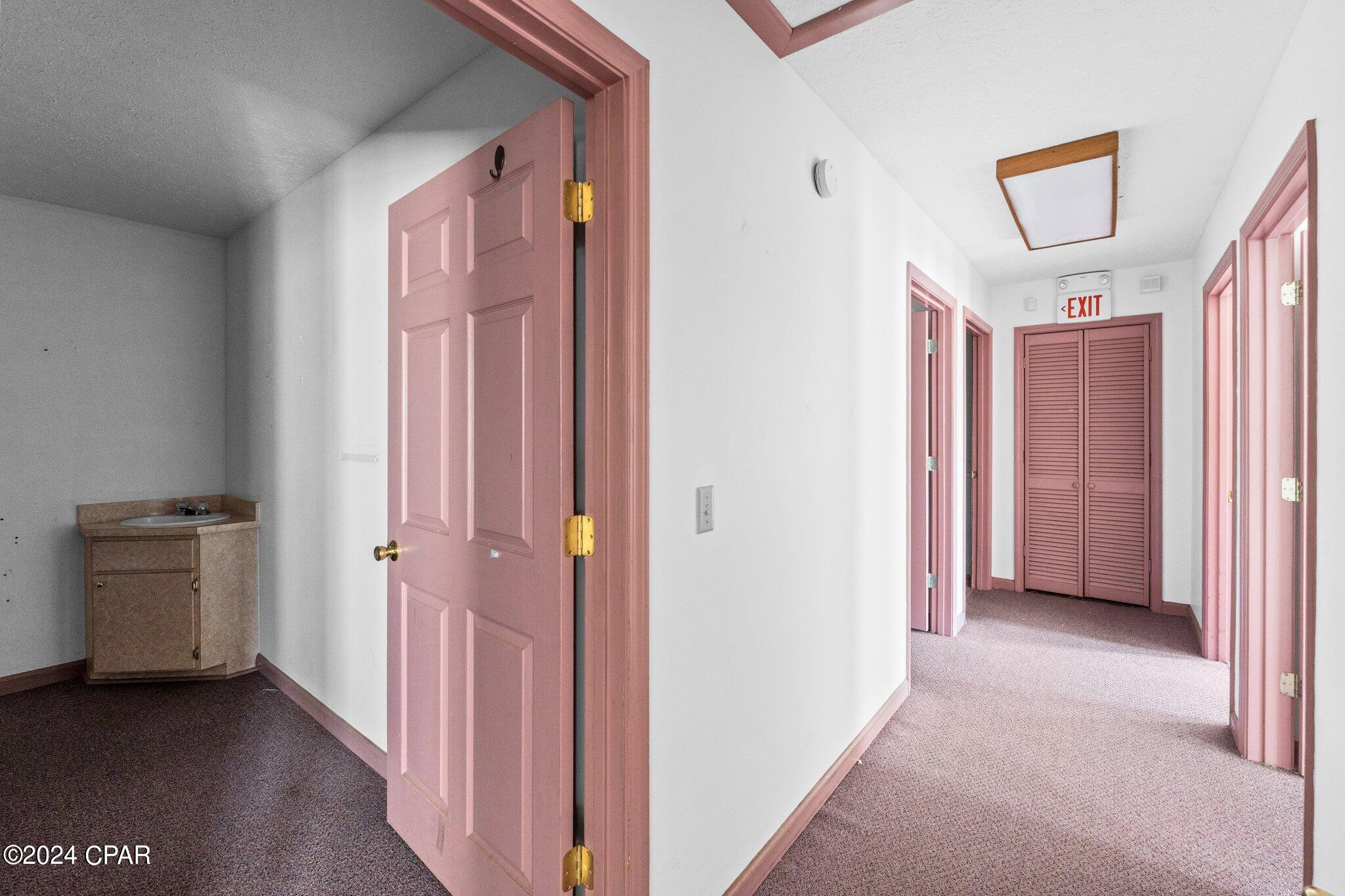 [No Recorded Subdiv] - Commercial Sale