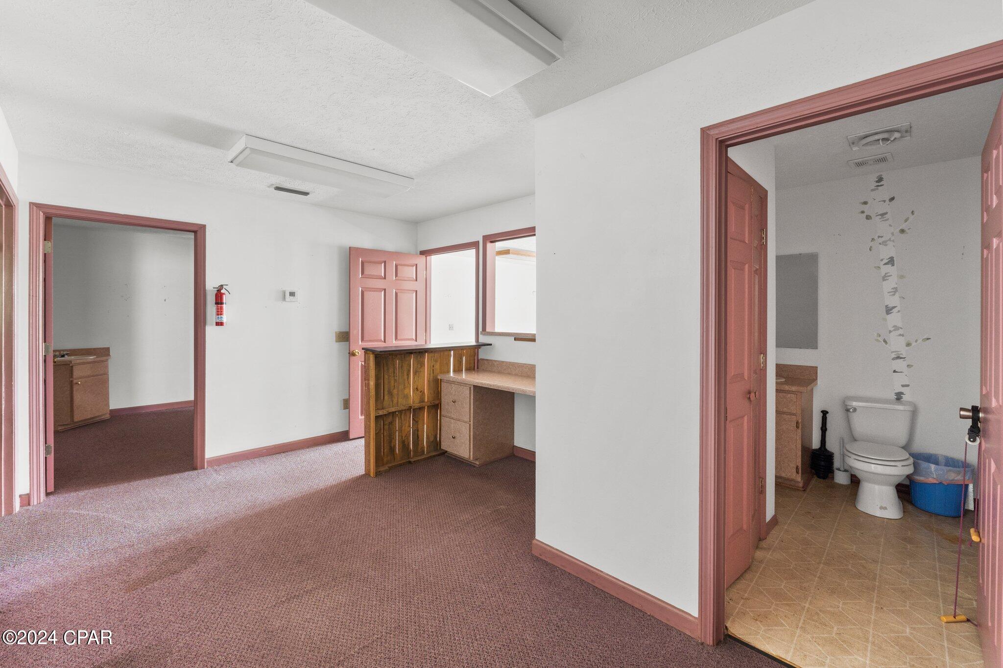 [No Recorded Subdiv] - Commercial Sale