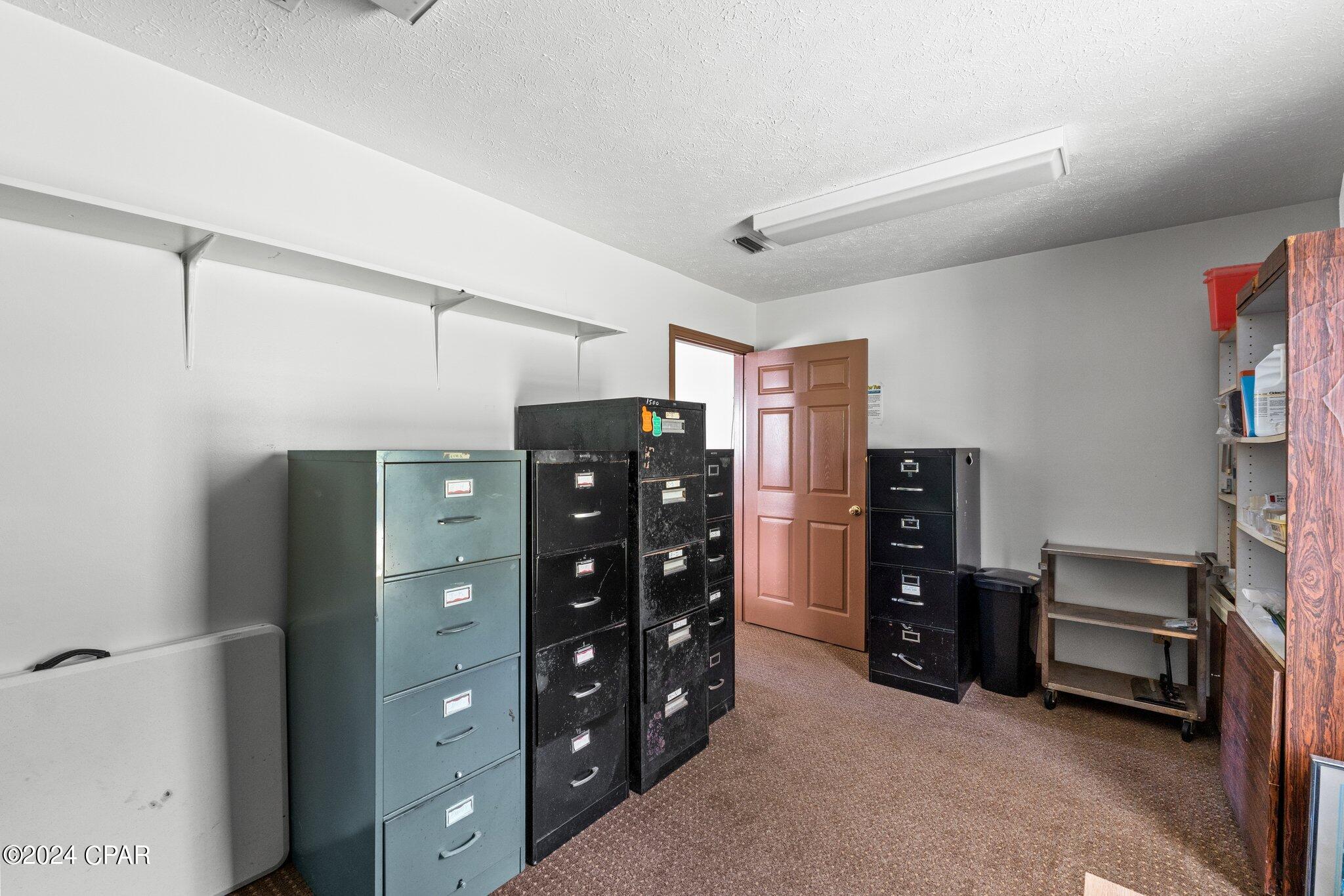 [No Recorded Subdiv] - Commercial Sale