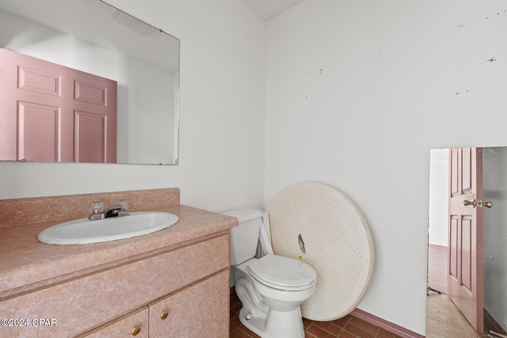 [No Recorded Subdiv] - Commercial Sale