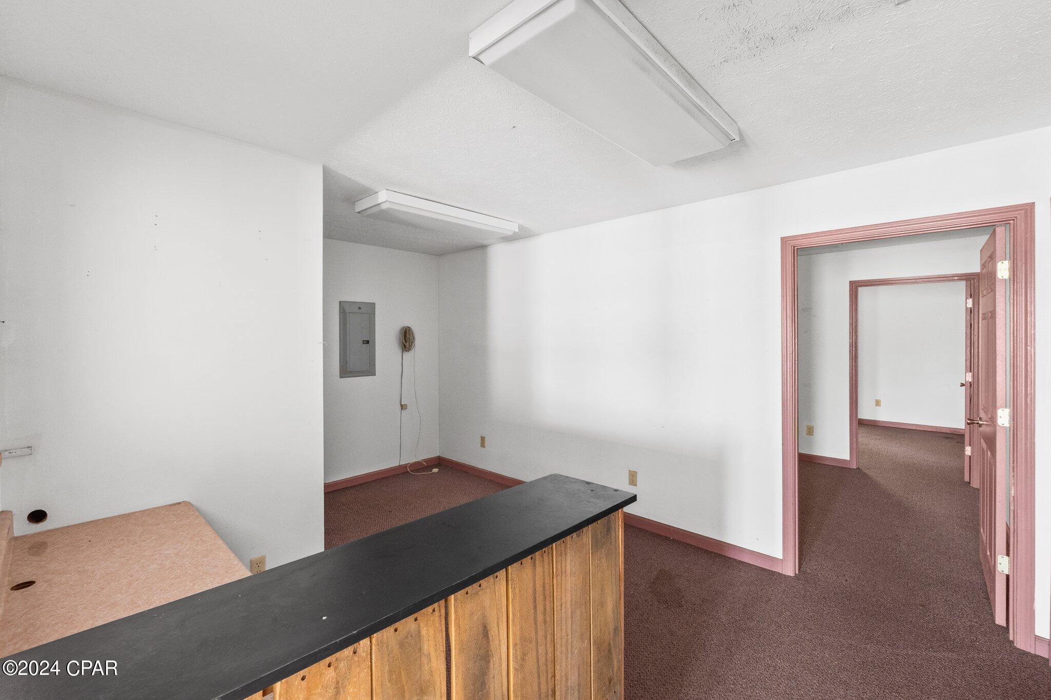 [No Recorded Subdiv] - Commercial Sale