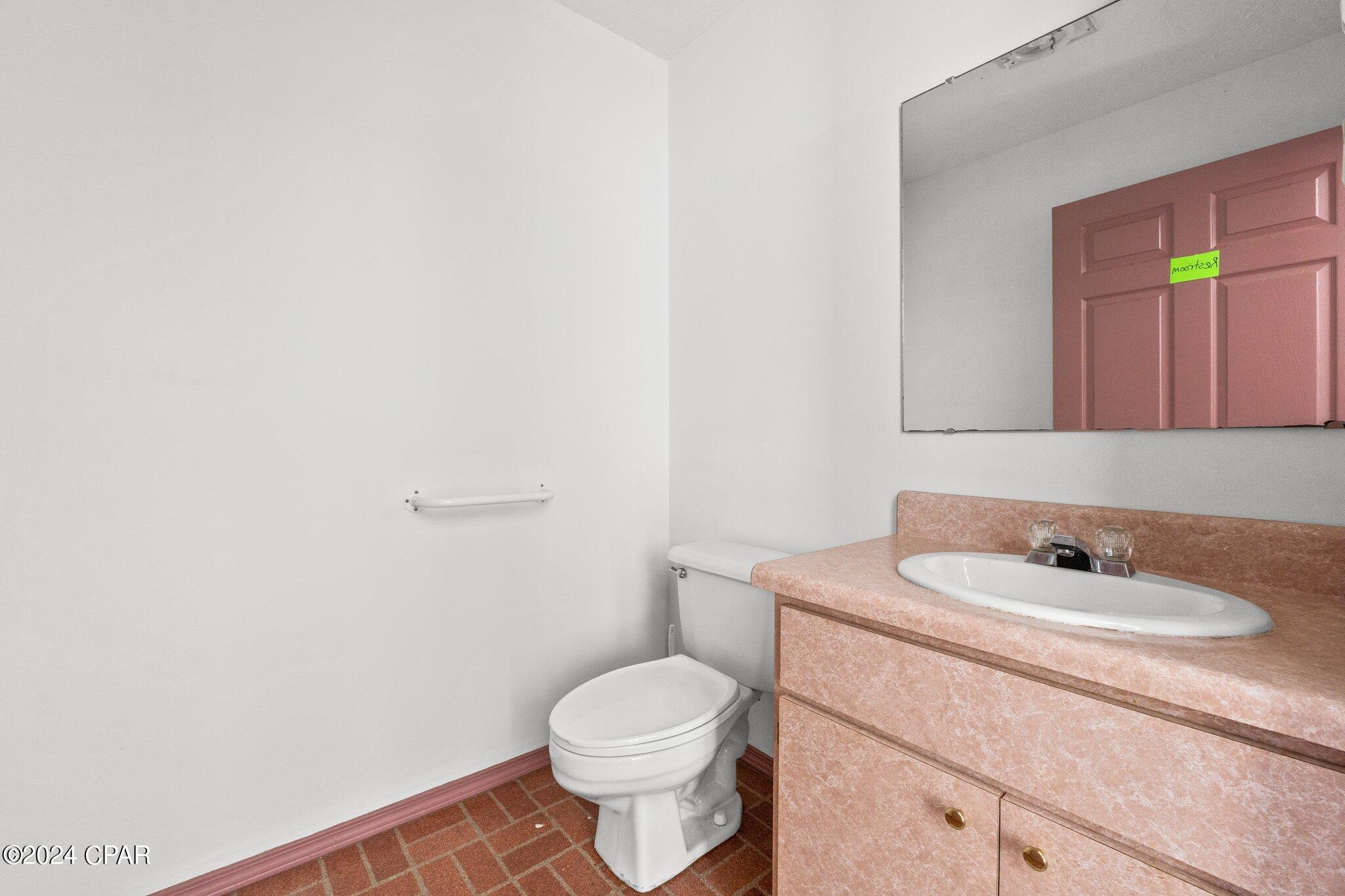 [No Recorded Subdiv] - Commercial Sale