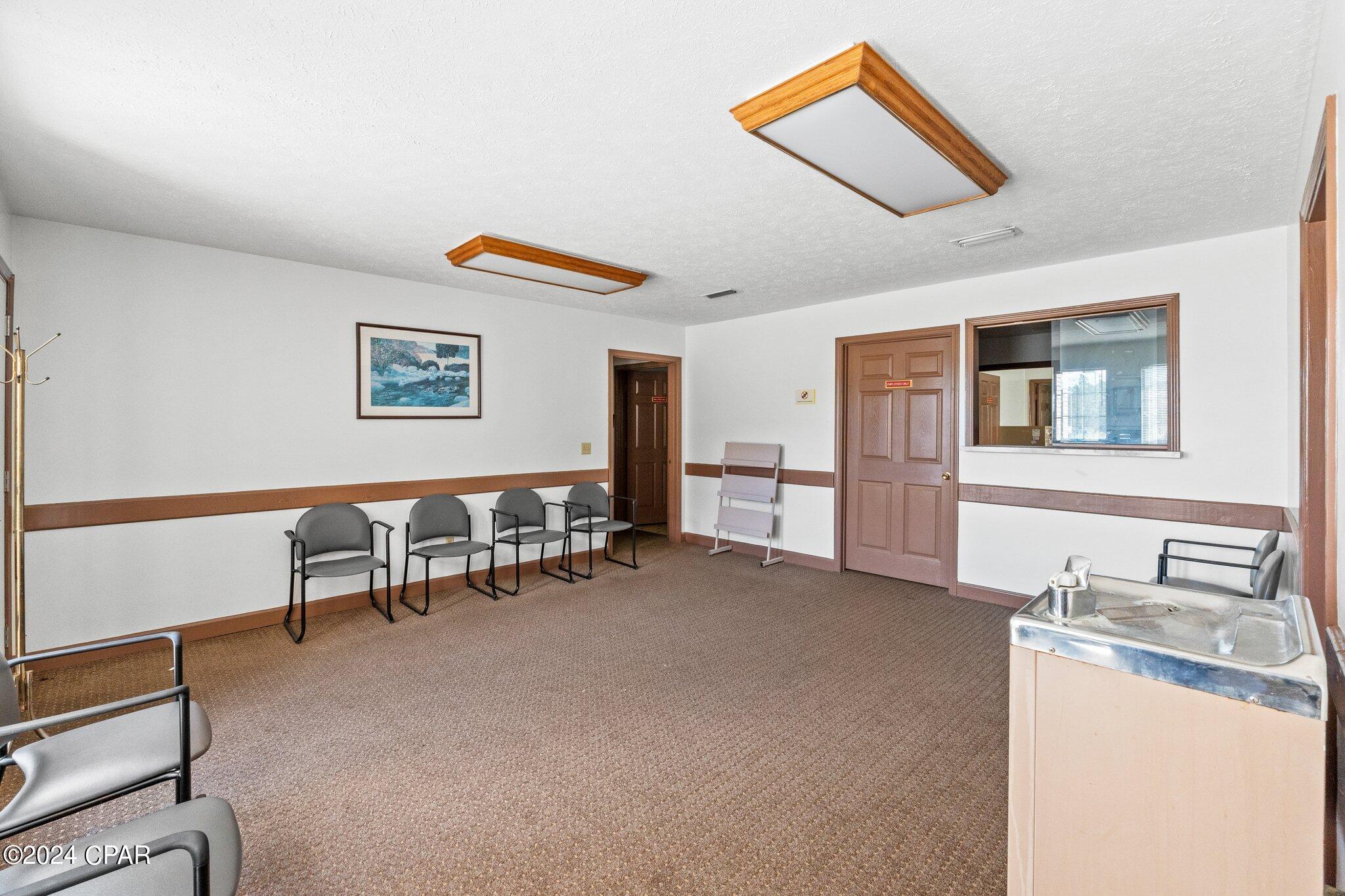 [No Recorded Subdiv] - Commercial Sale