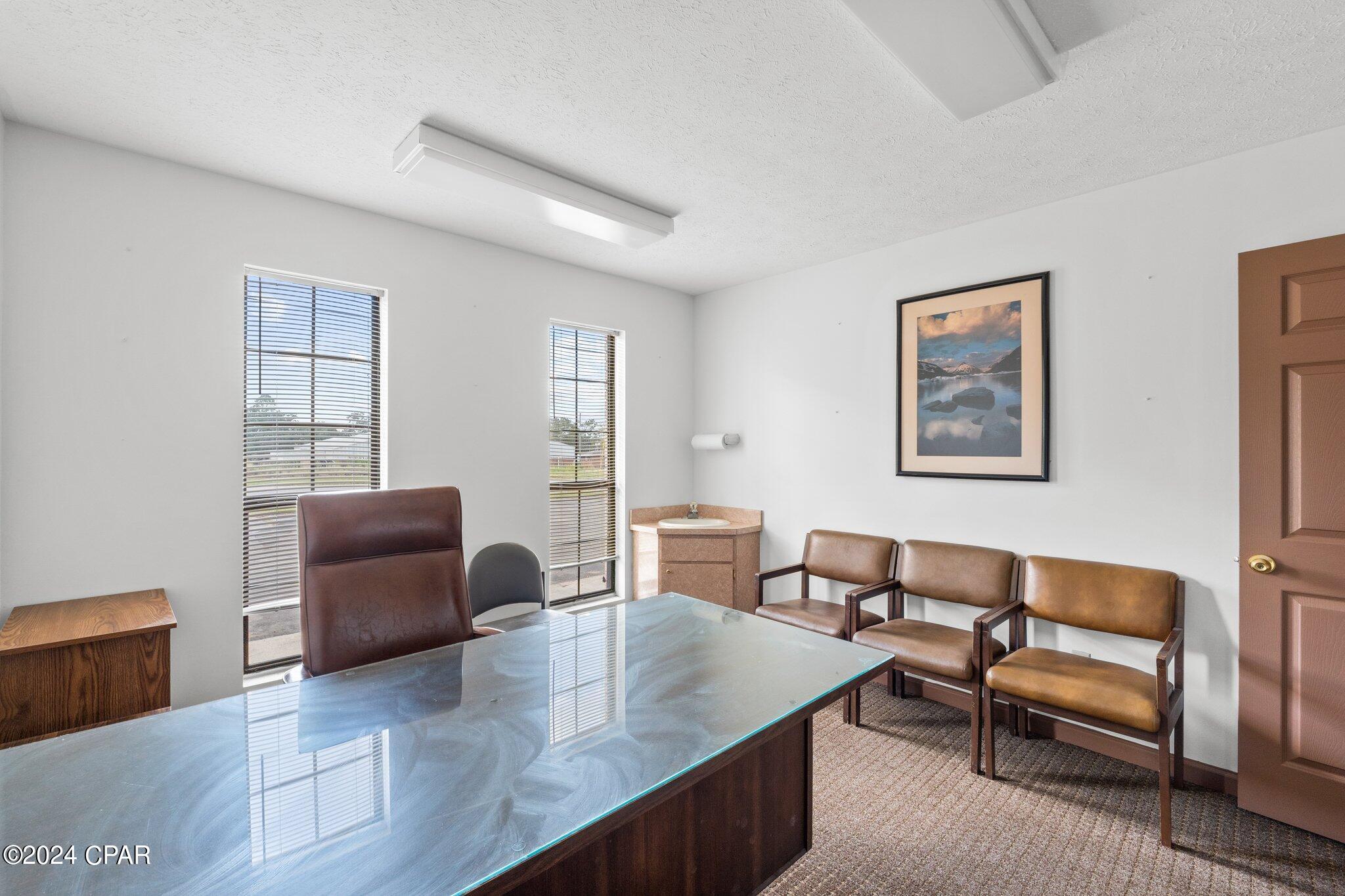 [No Recorded Subdiv] - Commercial Sale