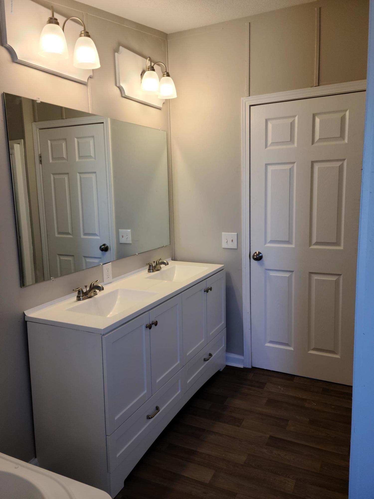 Sweetwater Village S Ph I - Residential