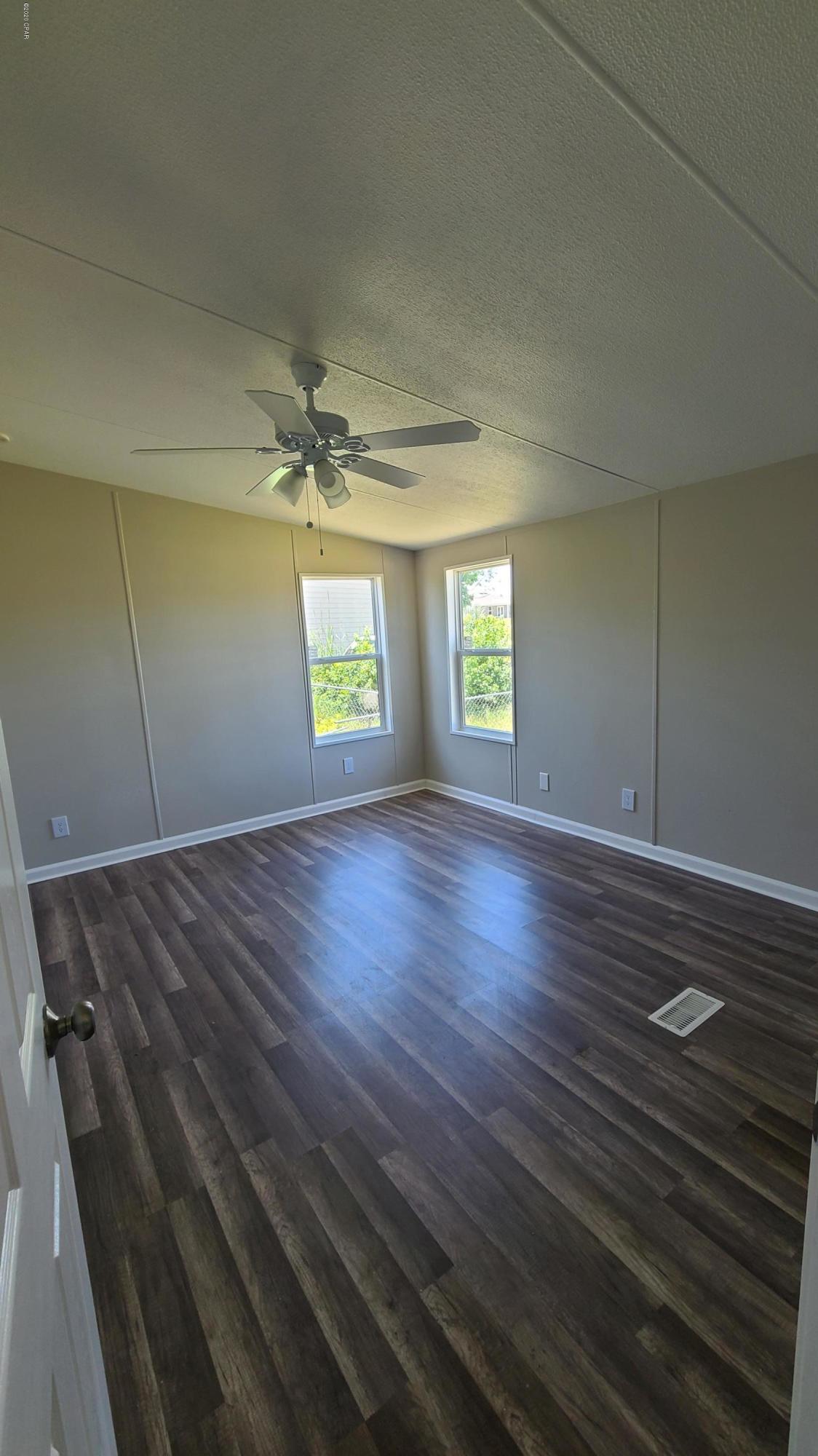 Sweetwater Village S Ph I - Residential