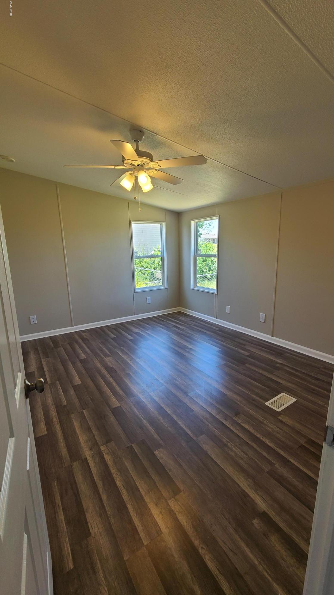 Sweetwater Village S Ph I - Residential