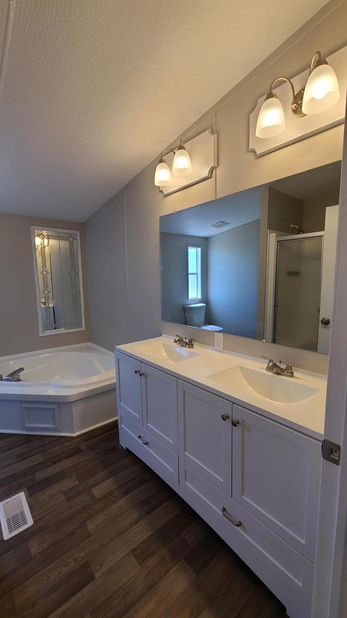 Sweetwater Village S Ph I - Residential