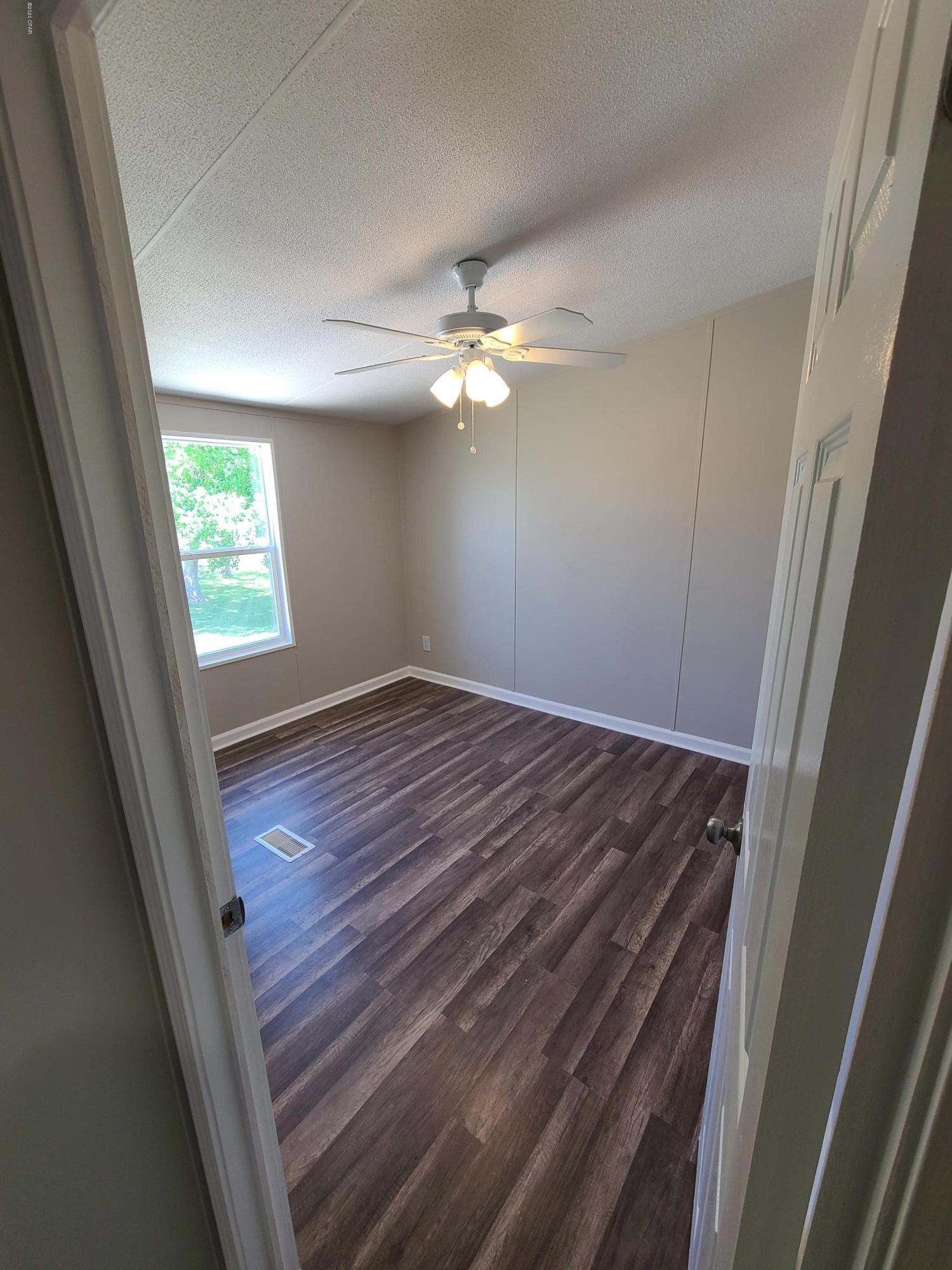 Sweetwater Village S Ph I - Residential