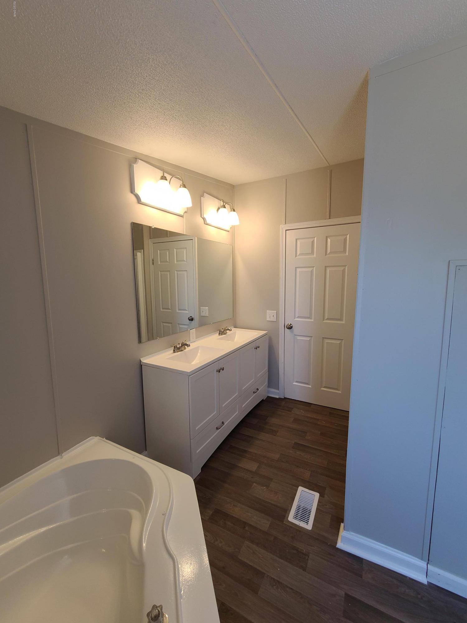 Sweetwater Village S Ph I - Residential