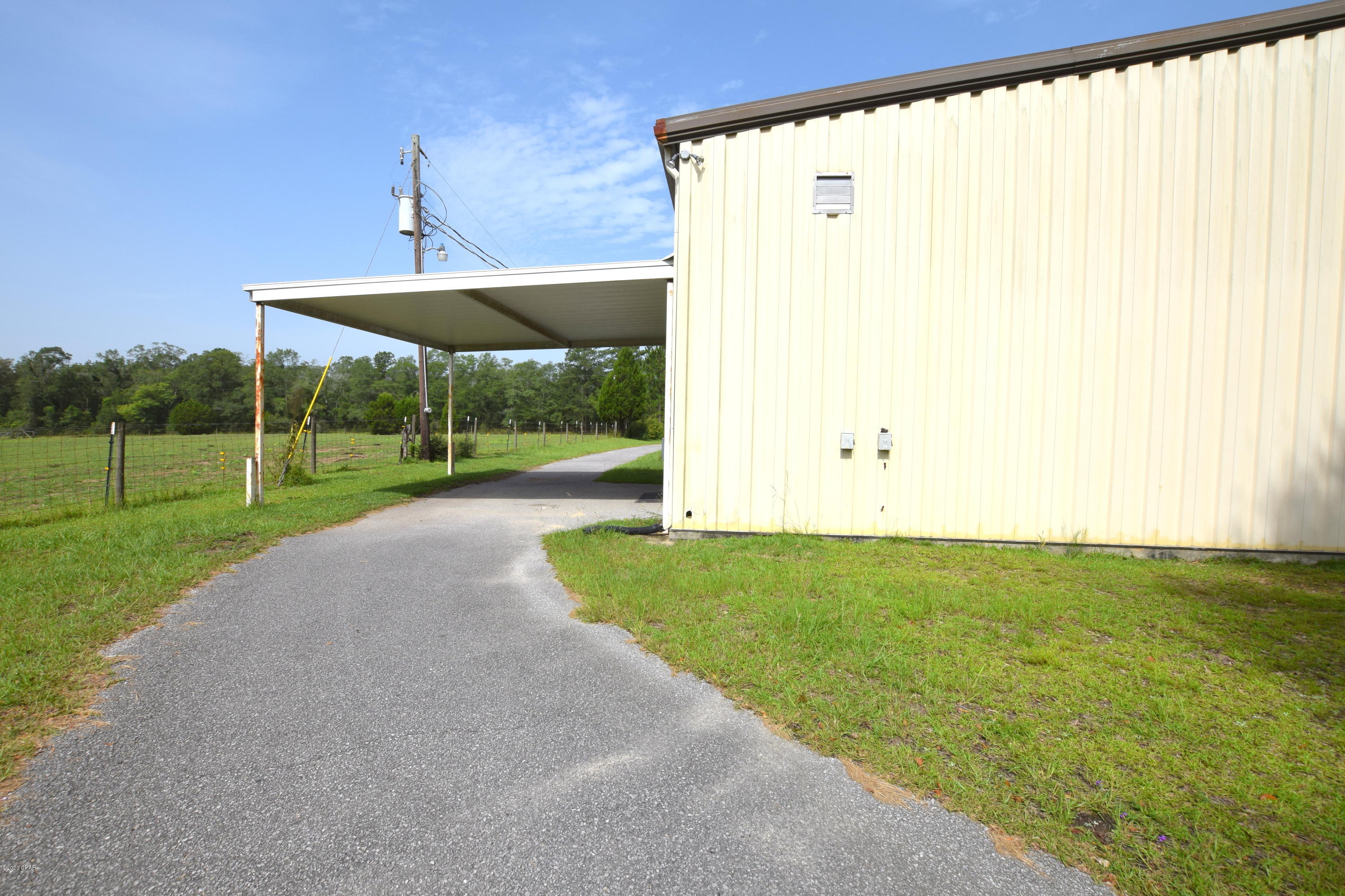 [No Recorded Subdiv] - Commercial Sale