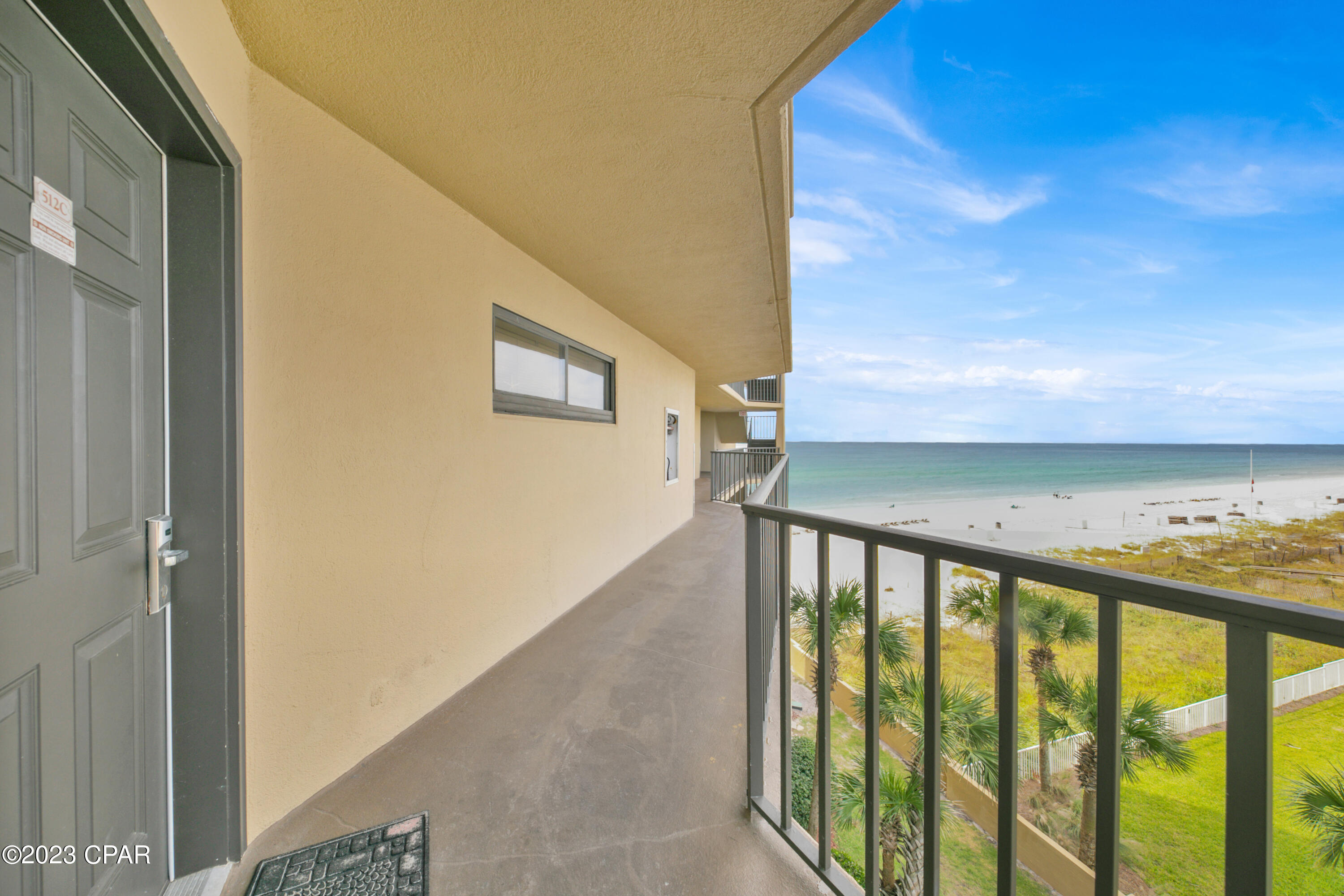 Summerhouse Condo. - Residential