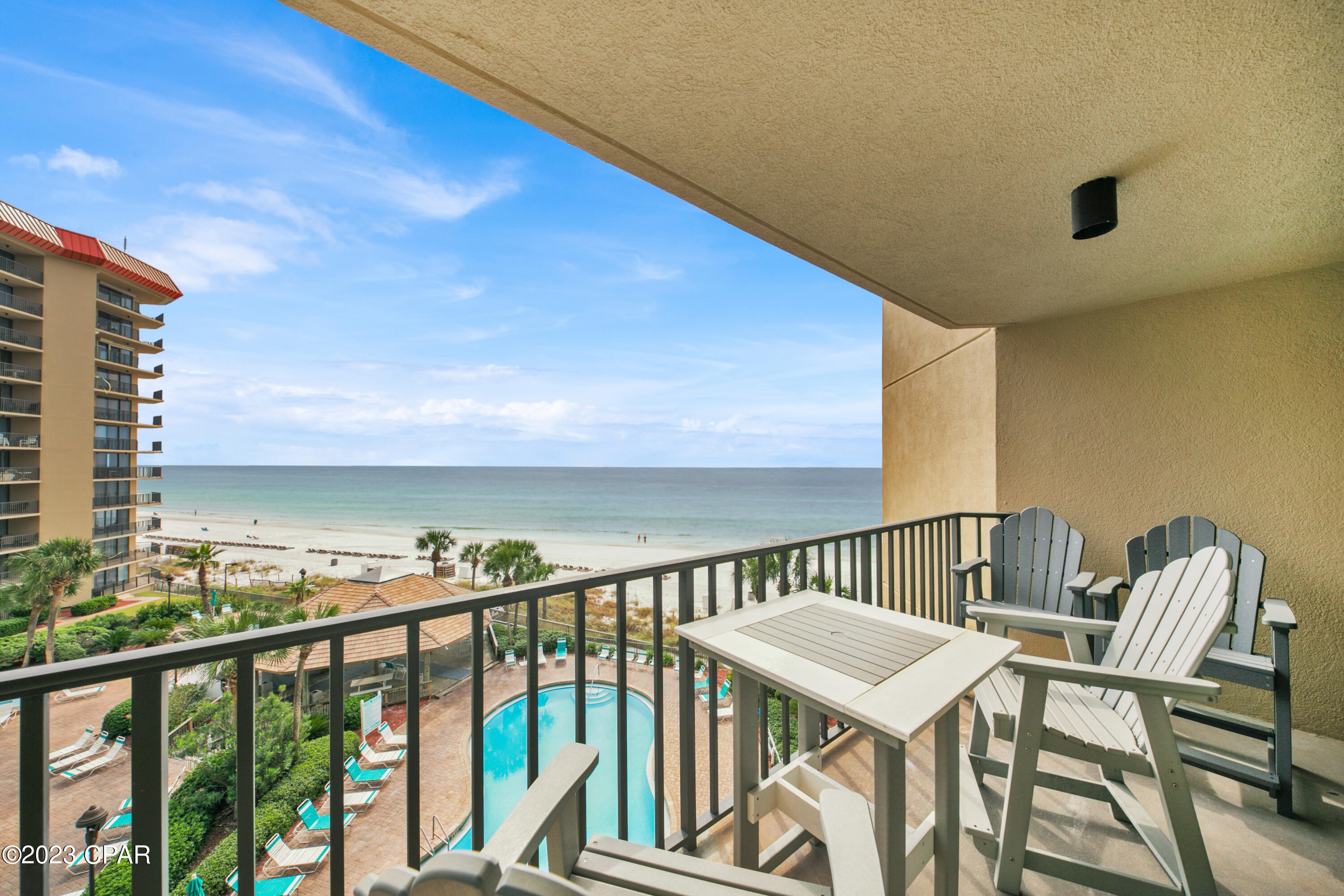 Summerhouse Condo. - Residential