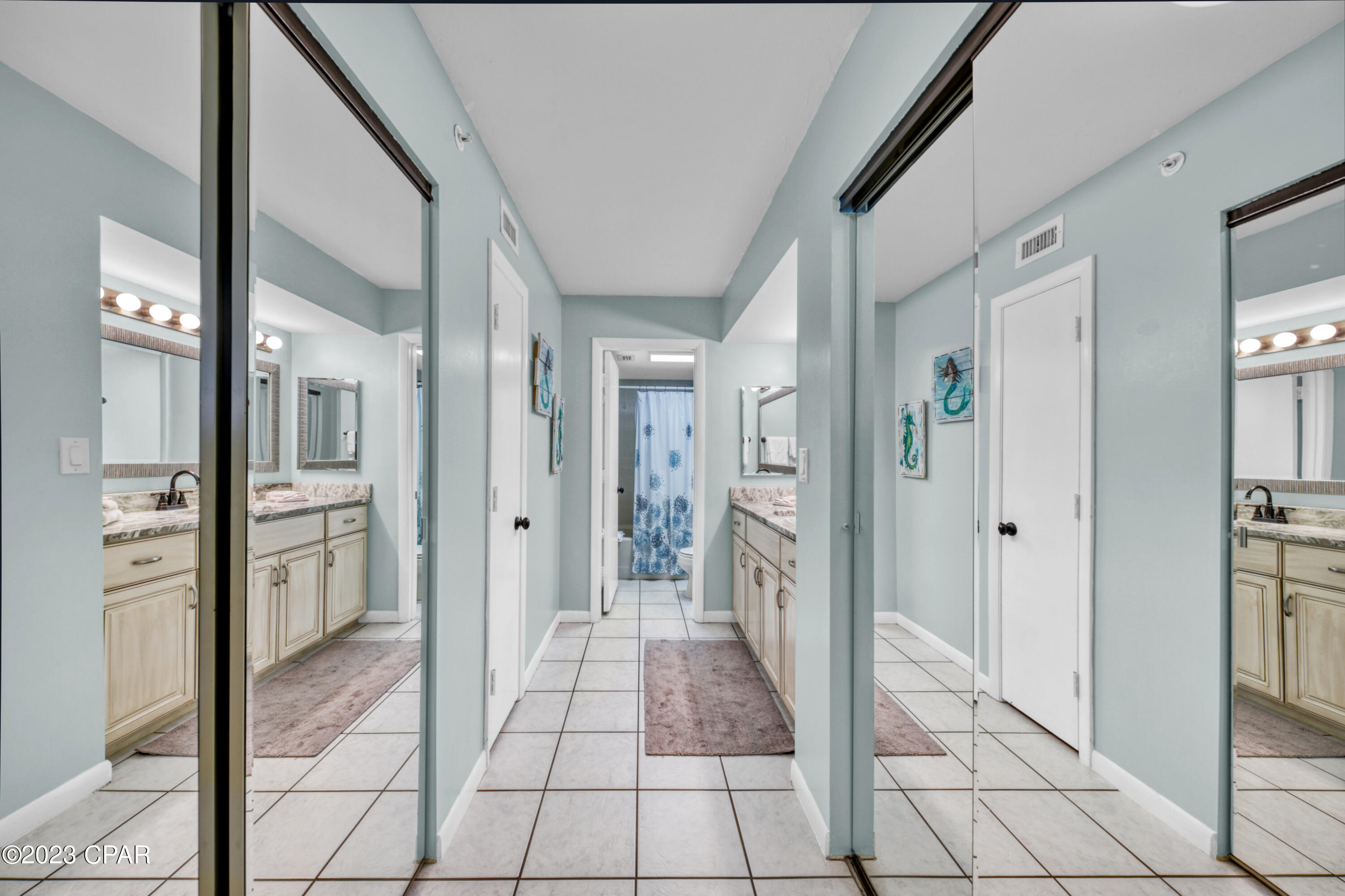 Summerhouse Condo. - Residential