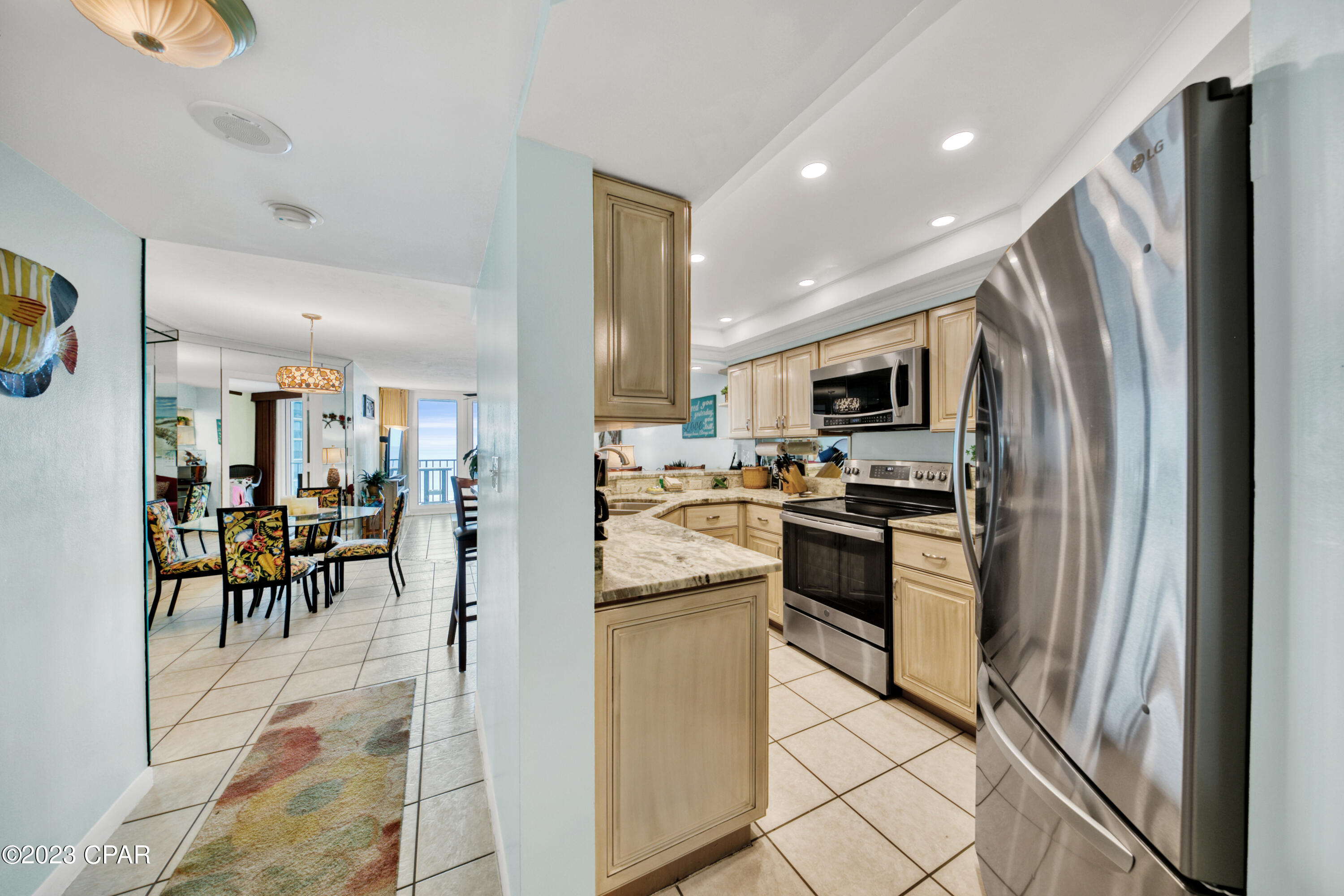 Summerhouse Condo. - Residential