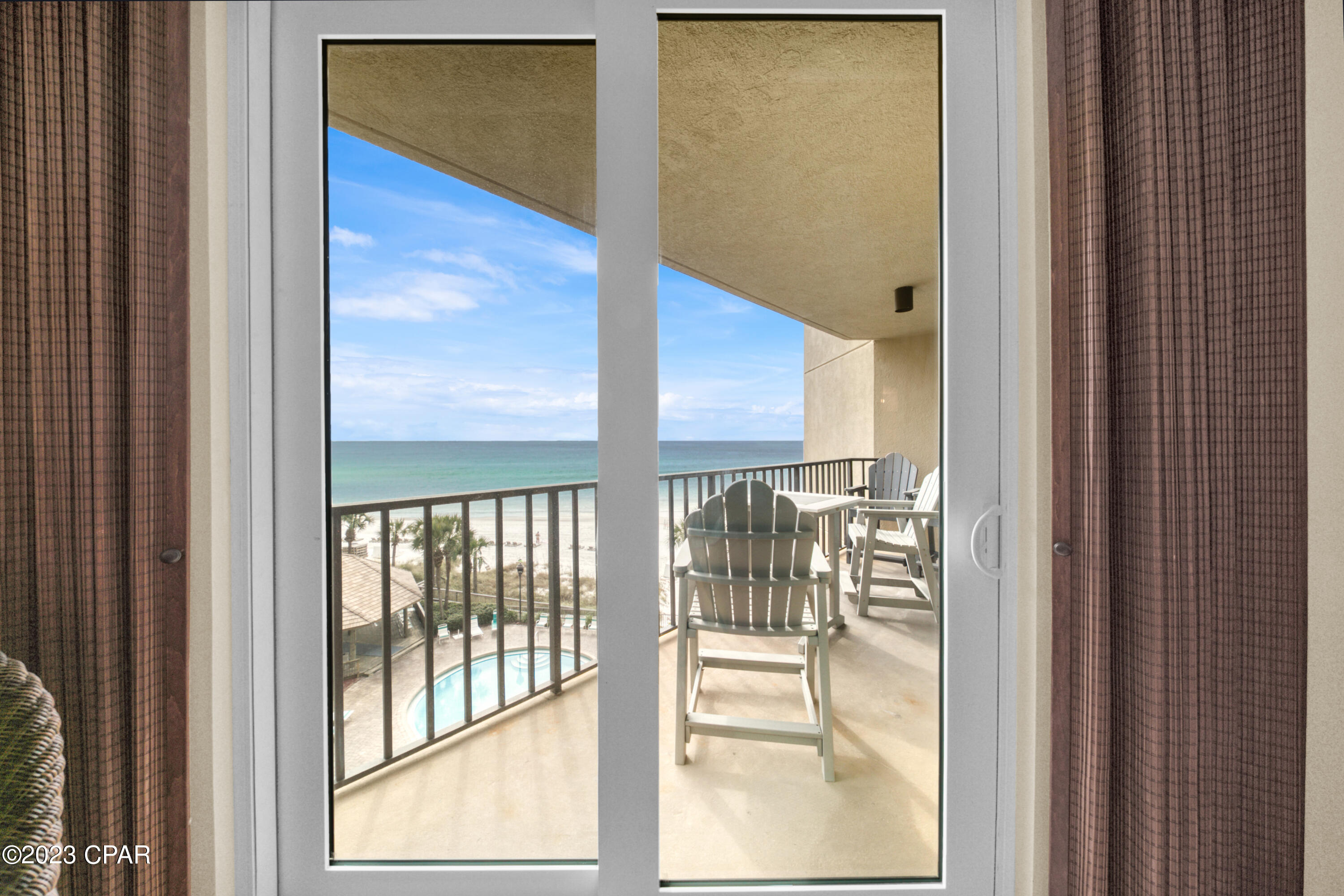 Summerhouse Condo. - Residential