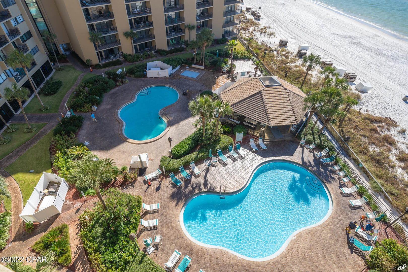 Summerhouse Condo. - Residential