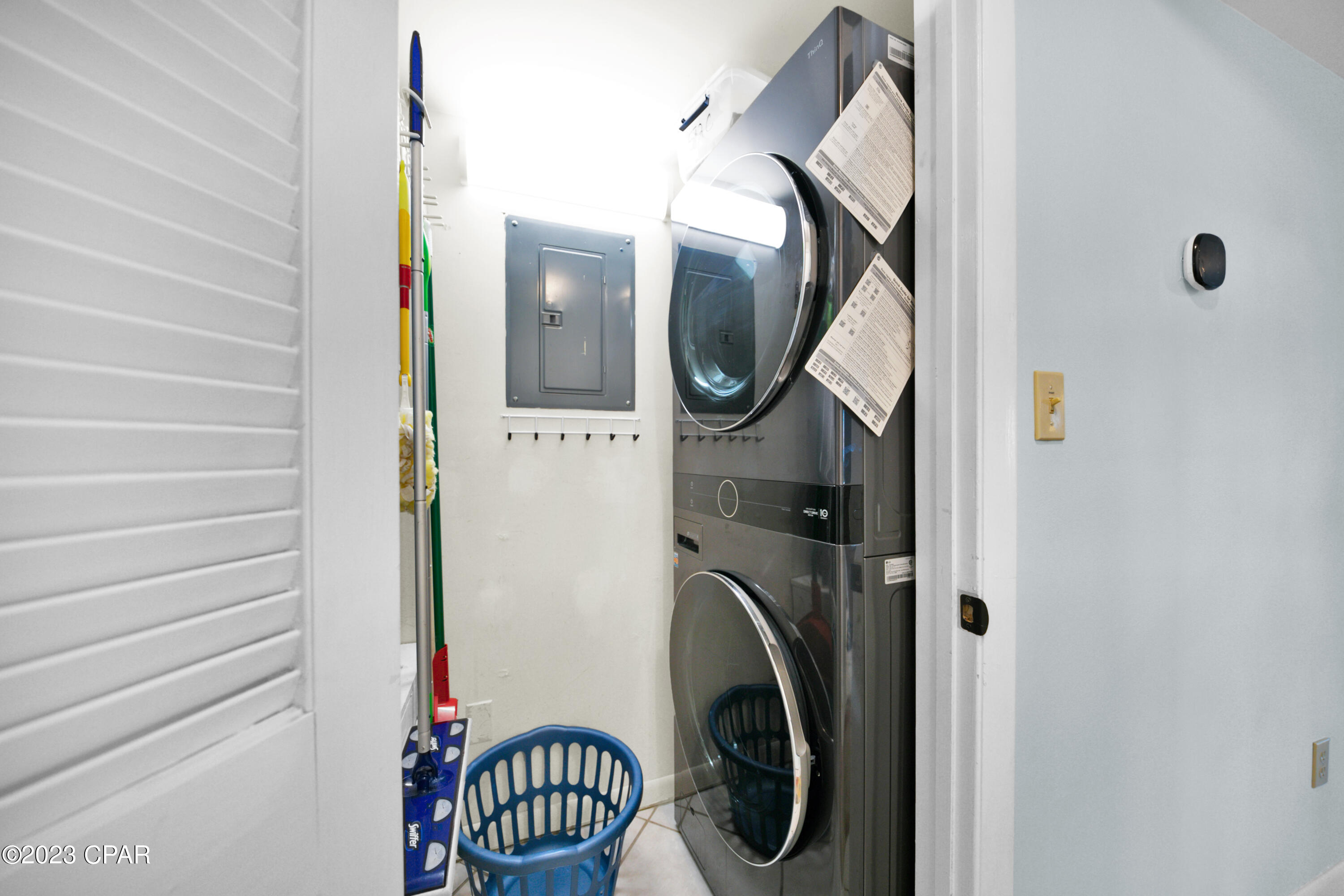 Summerhouse Condo. - Residential