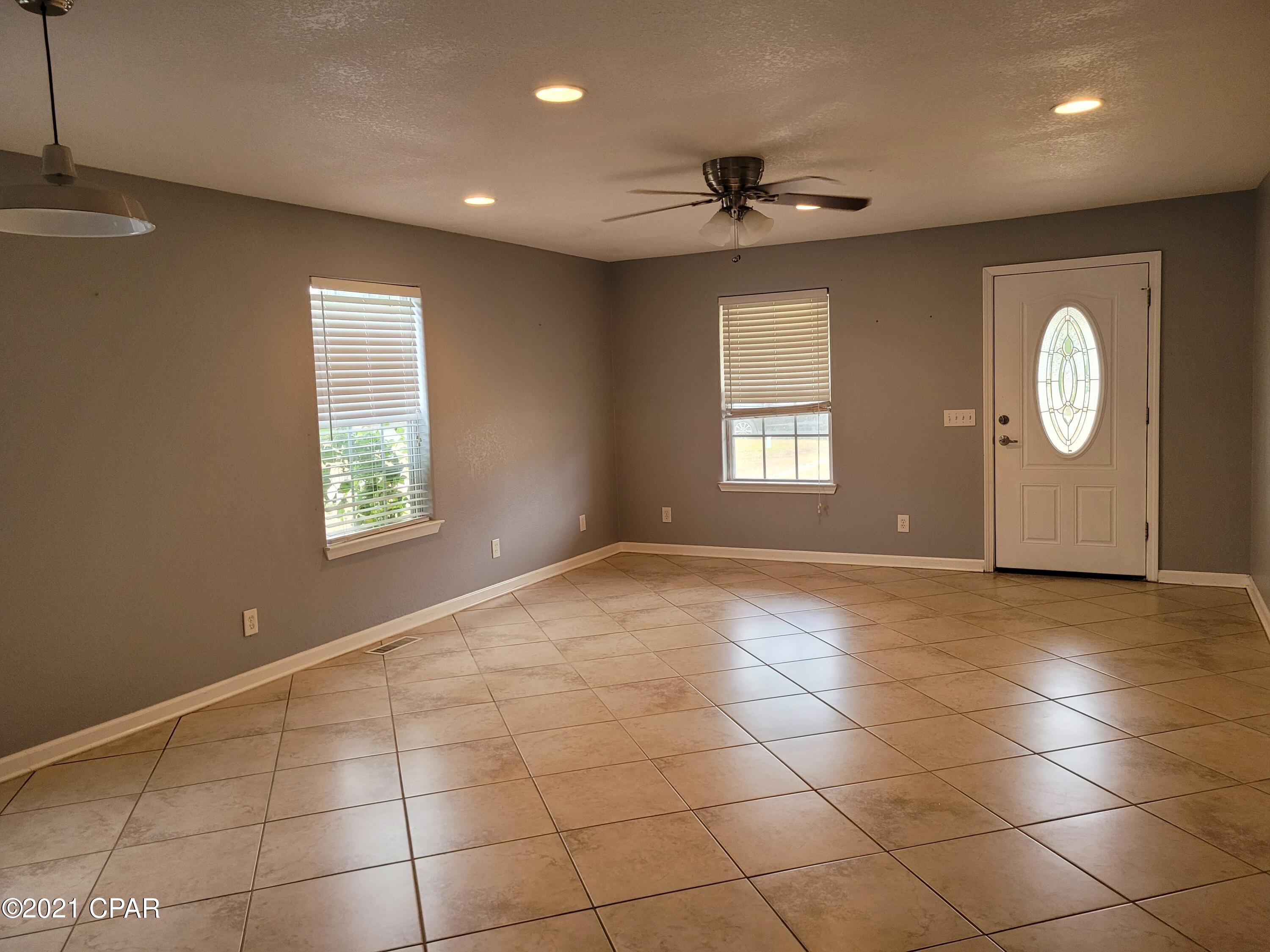 [No Recorded Subdiv] - Residential Lease