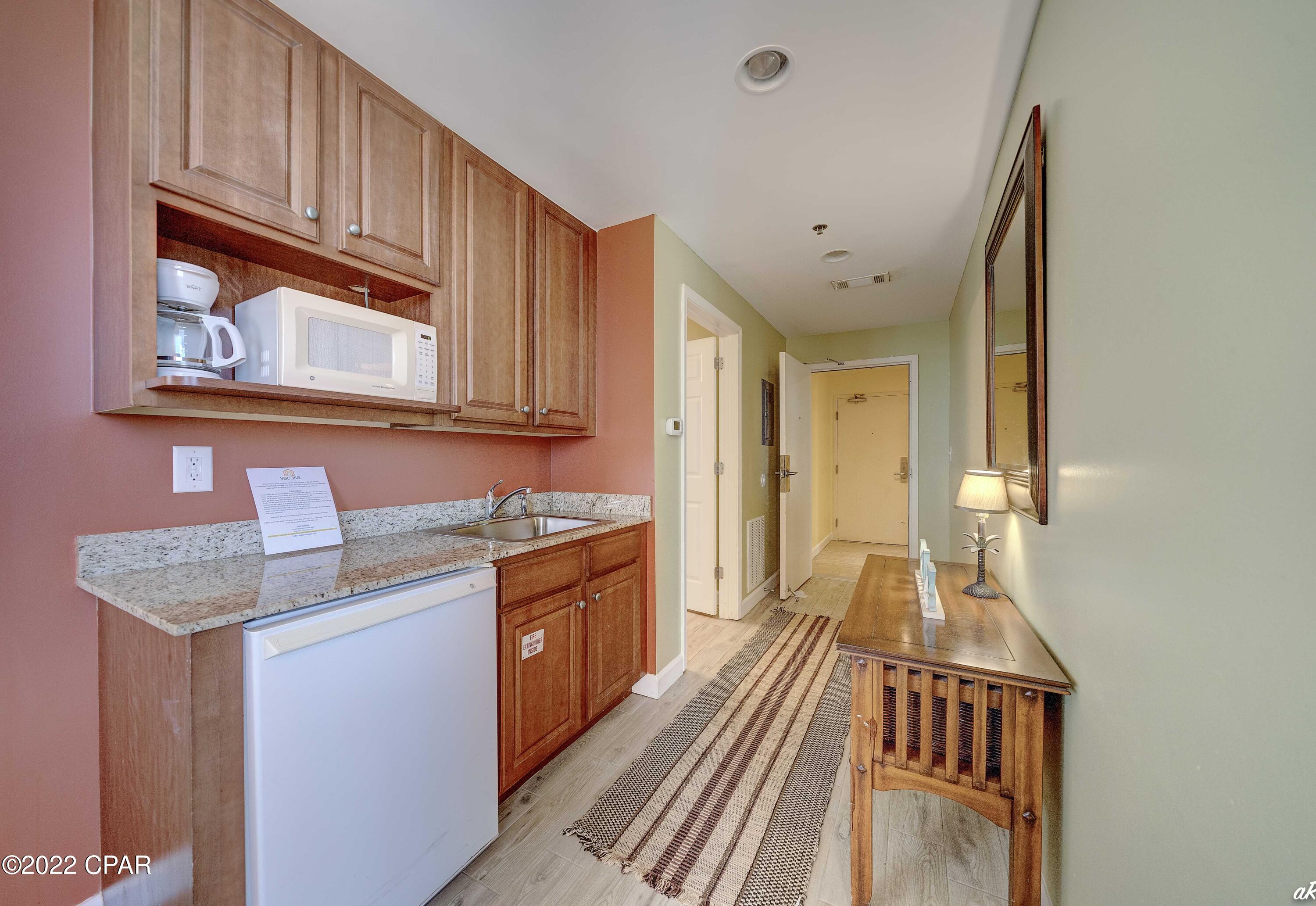 Splash Condo - Residential