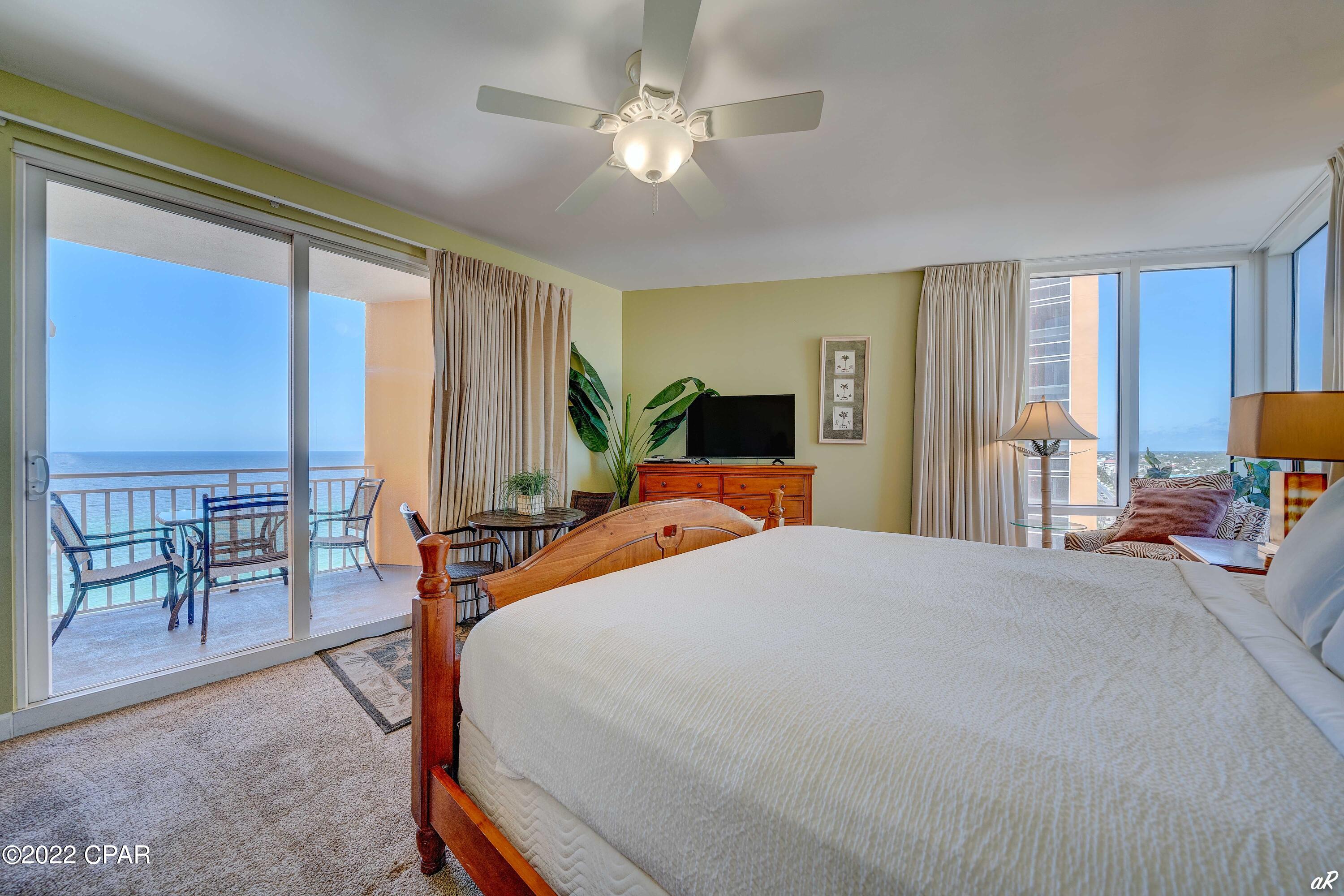 Splash Condo - Residential