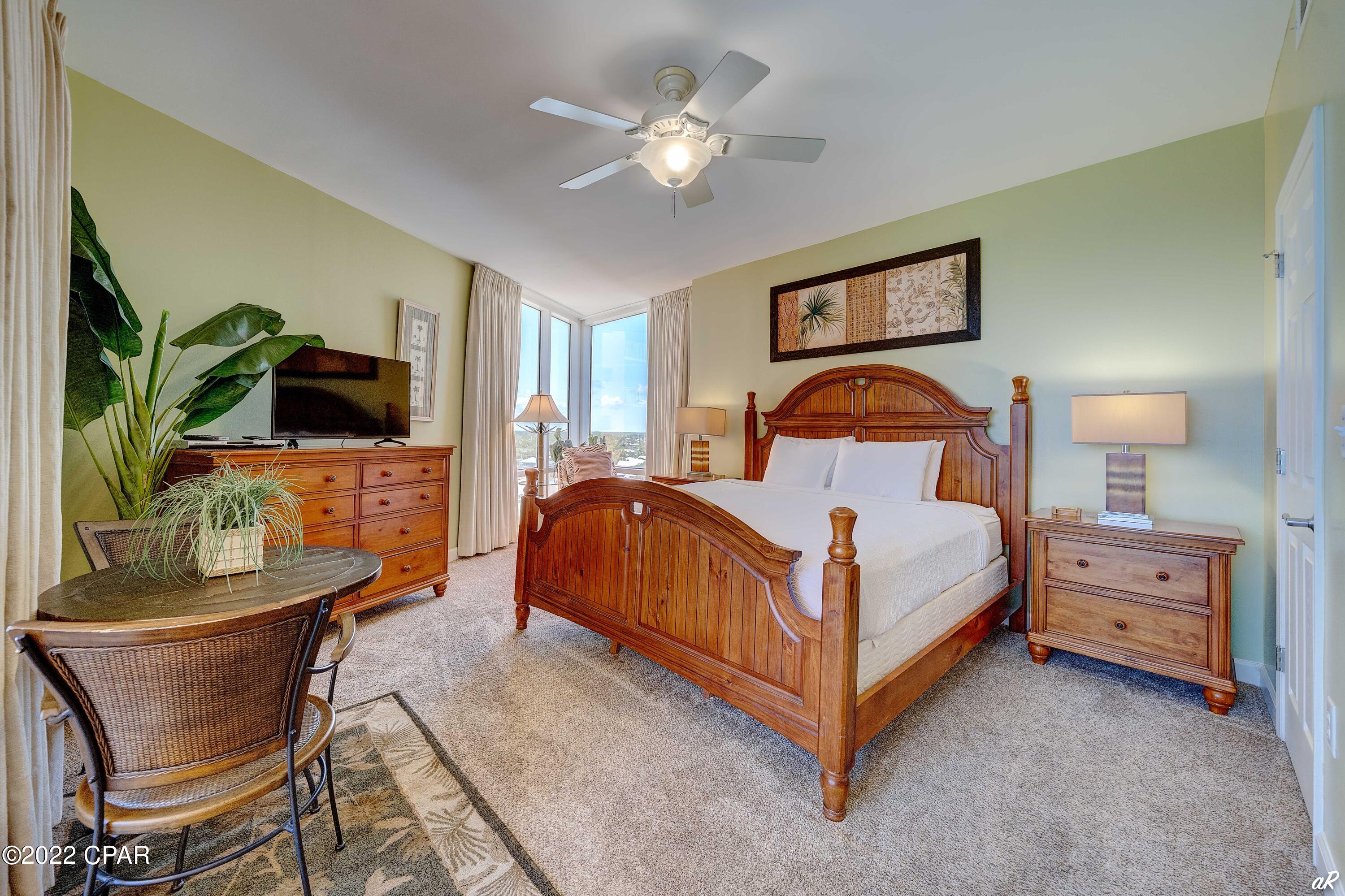 Splash Condo - Residential