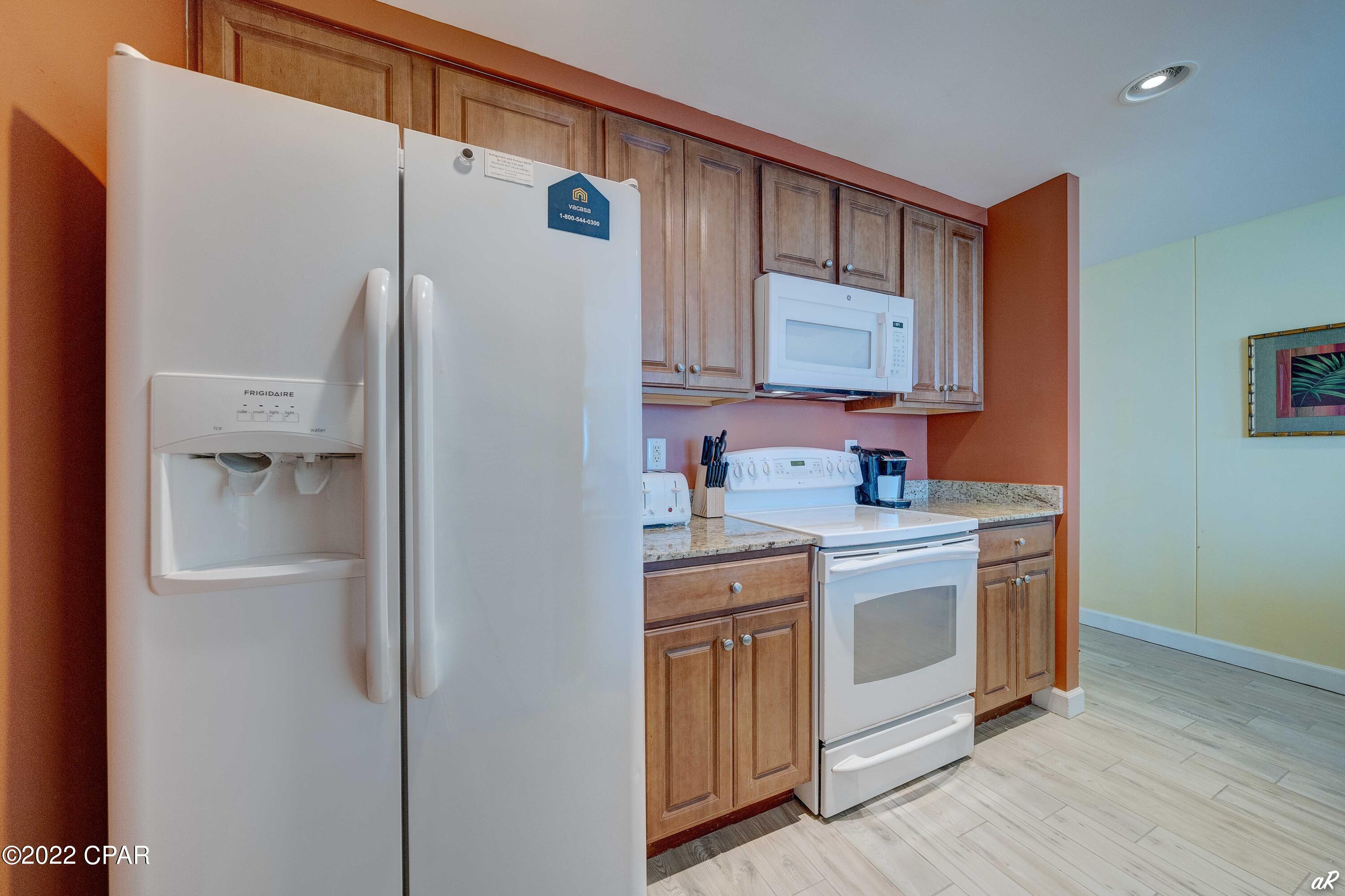 Splash Condo - Residential