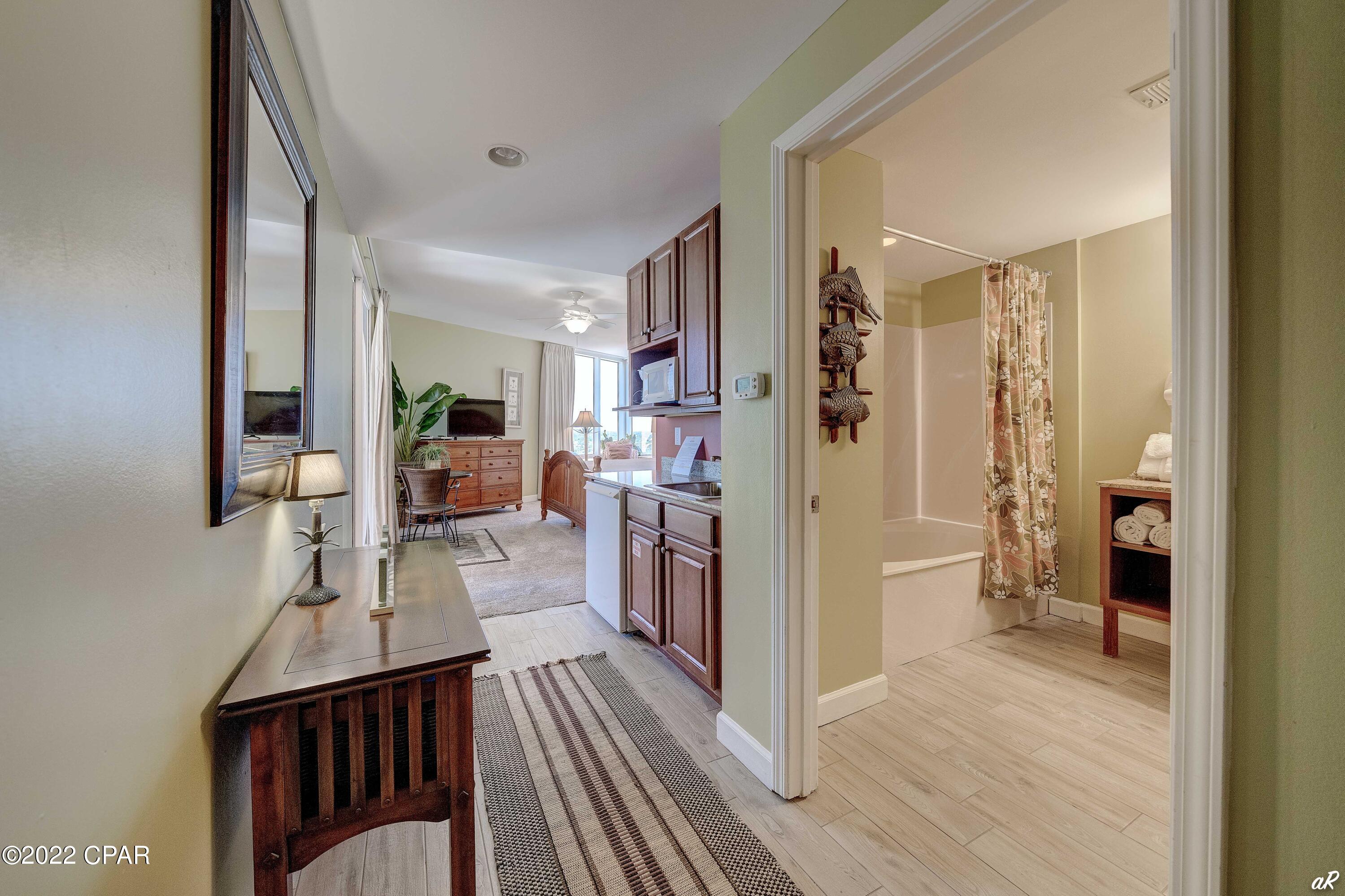 Splash Condo - Residential