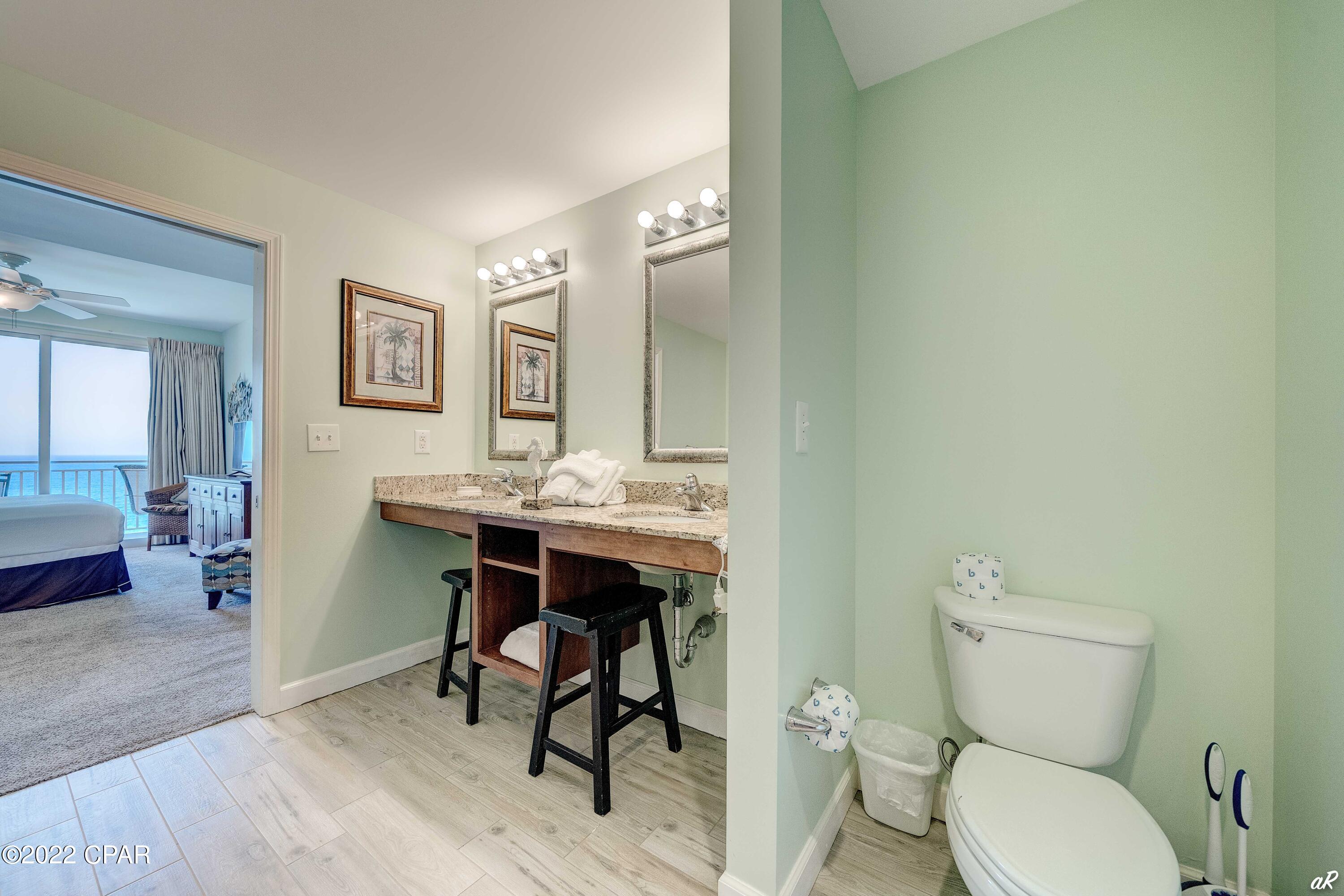 Splash Condo - Residential