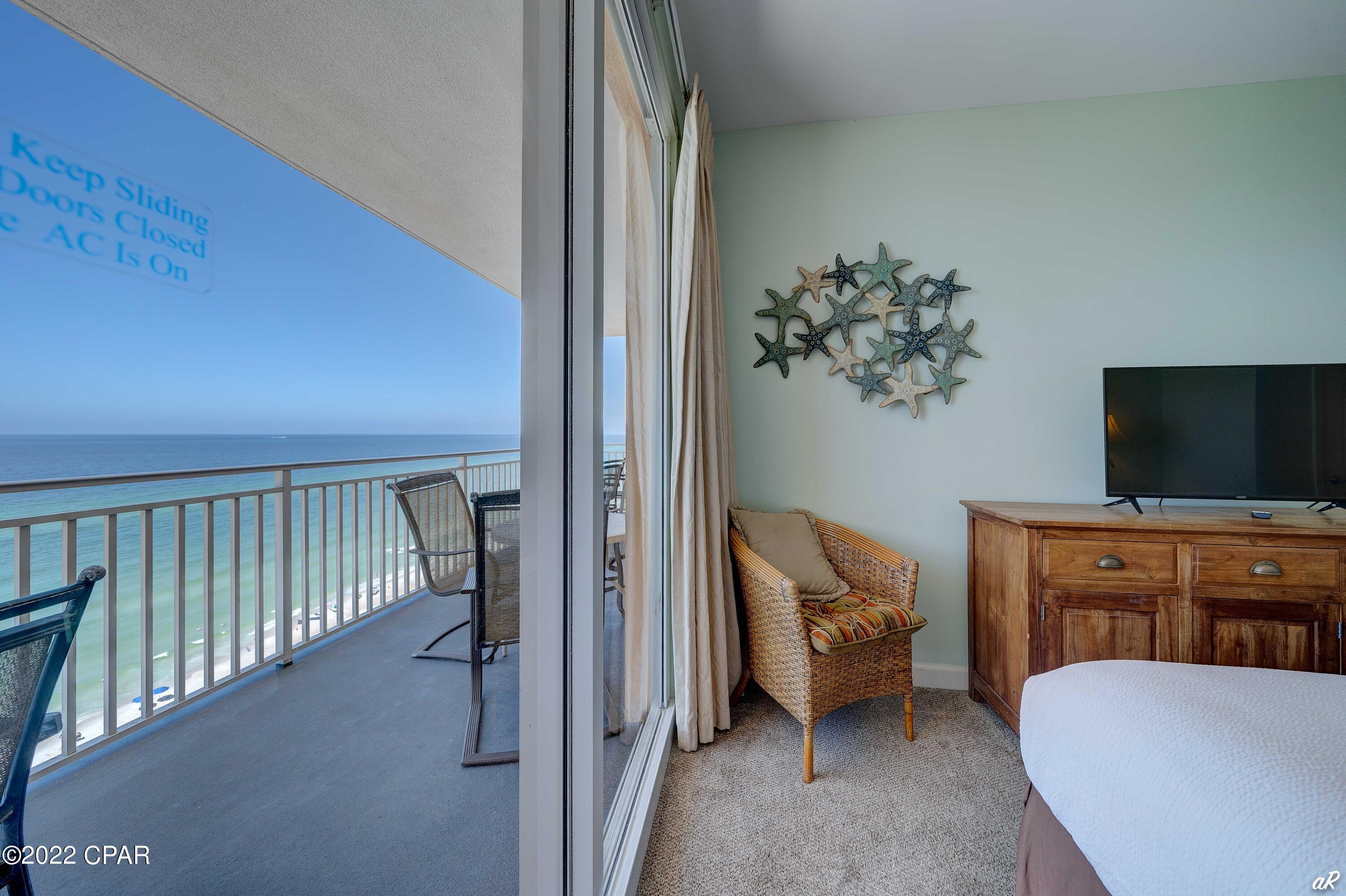 Splash Condo - Residential