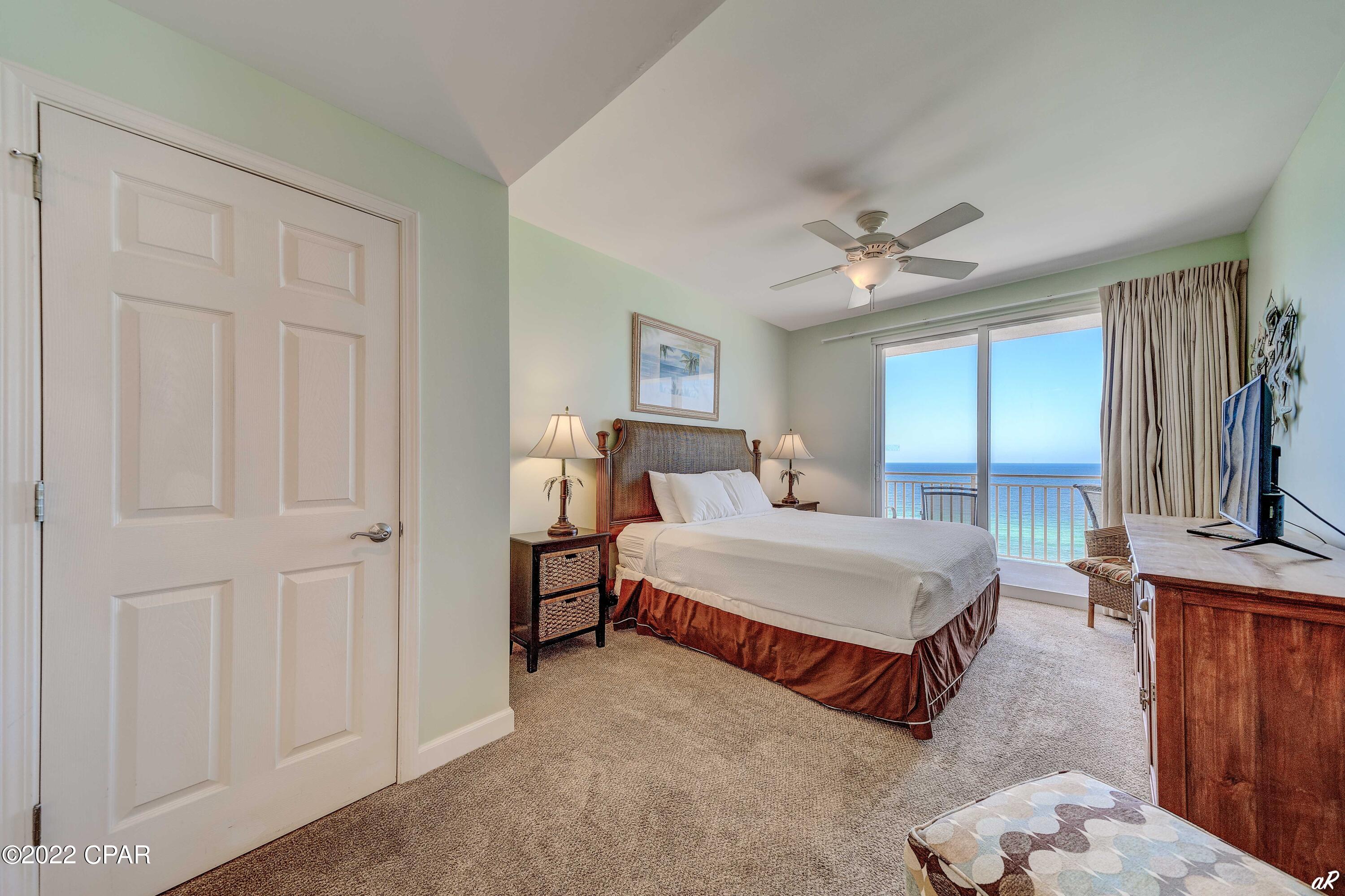 Splash Condo - Residential