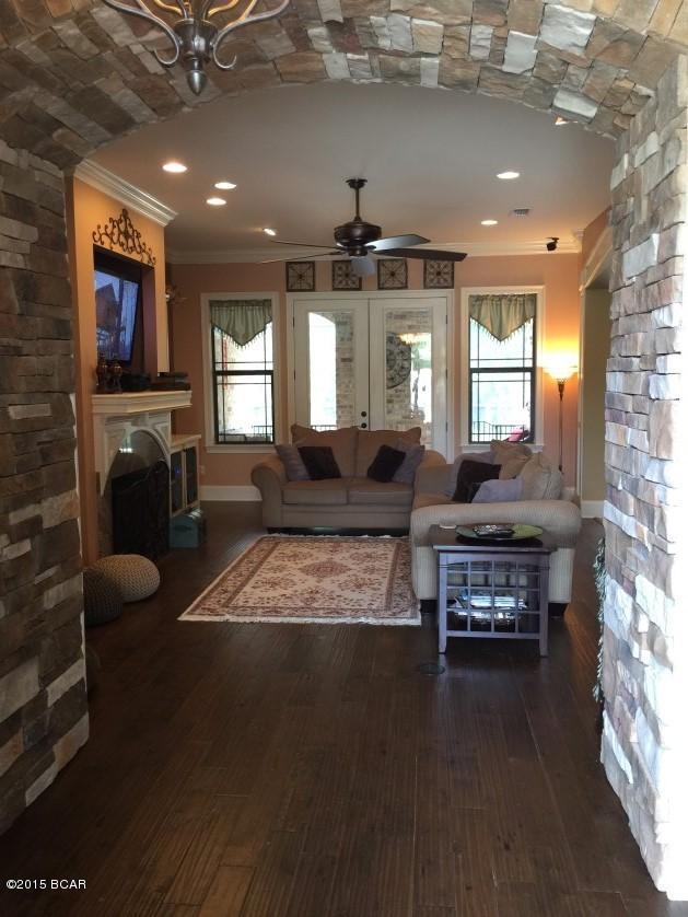 Hawks Landing - Residential