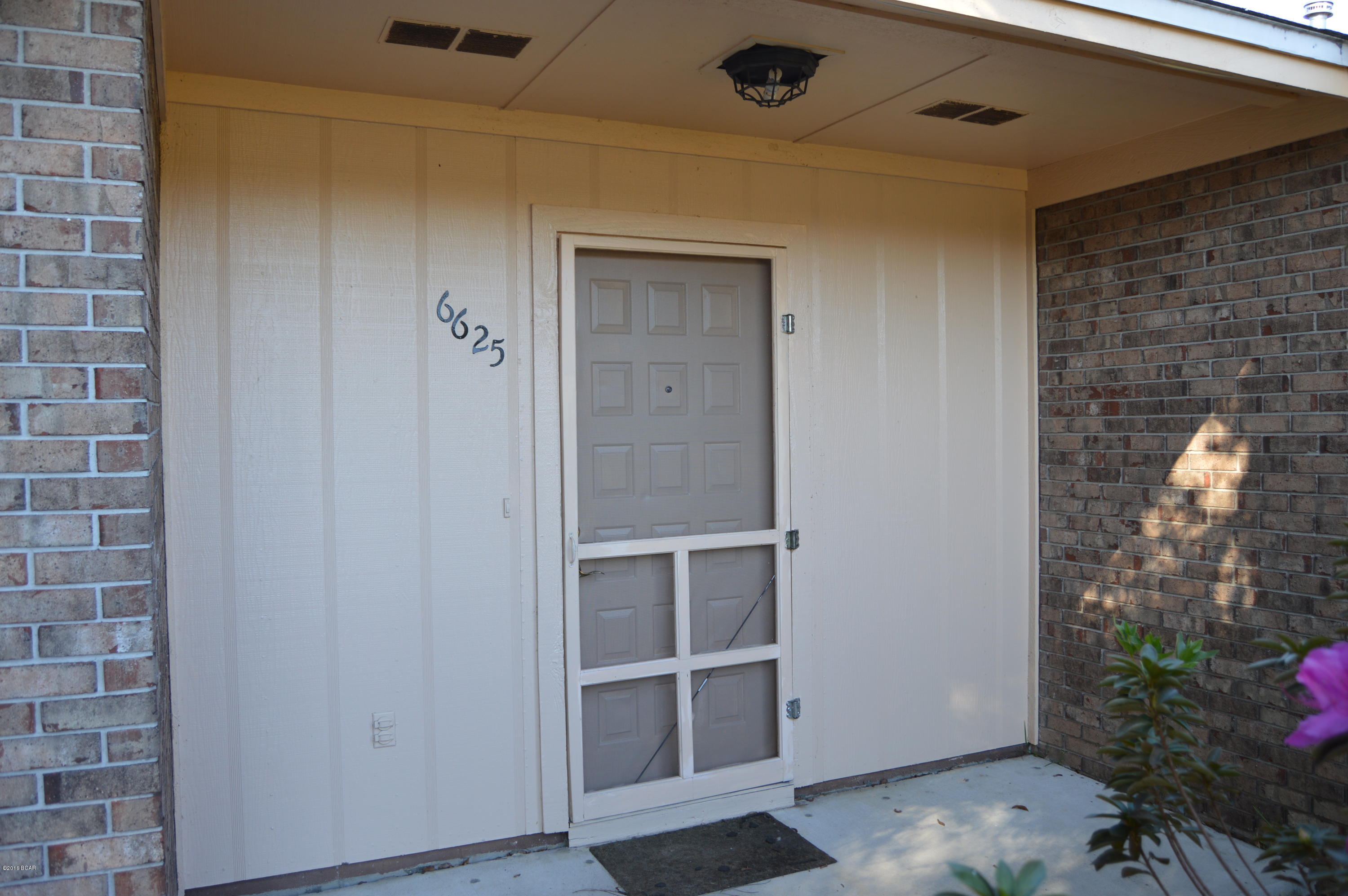 Pine Woods Add. - Residential