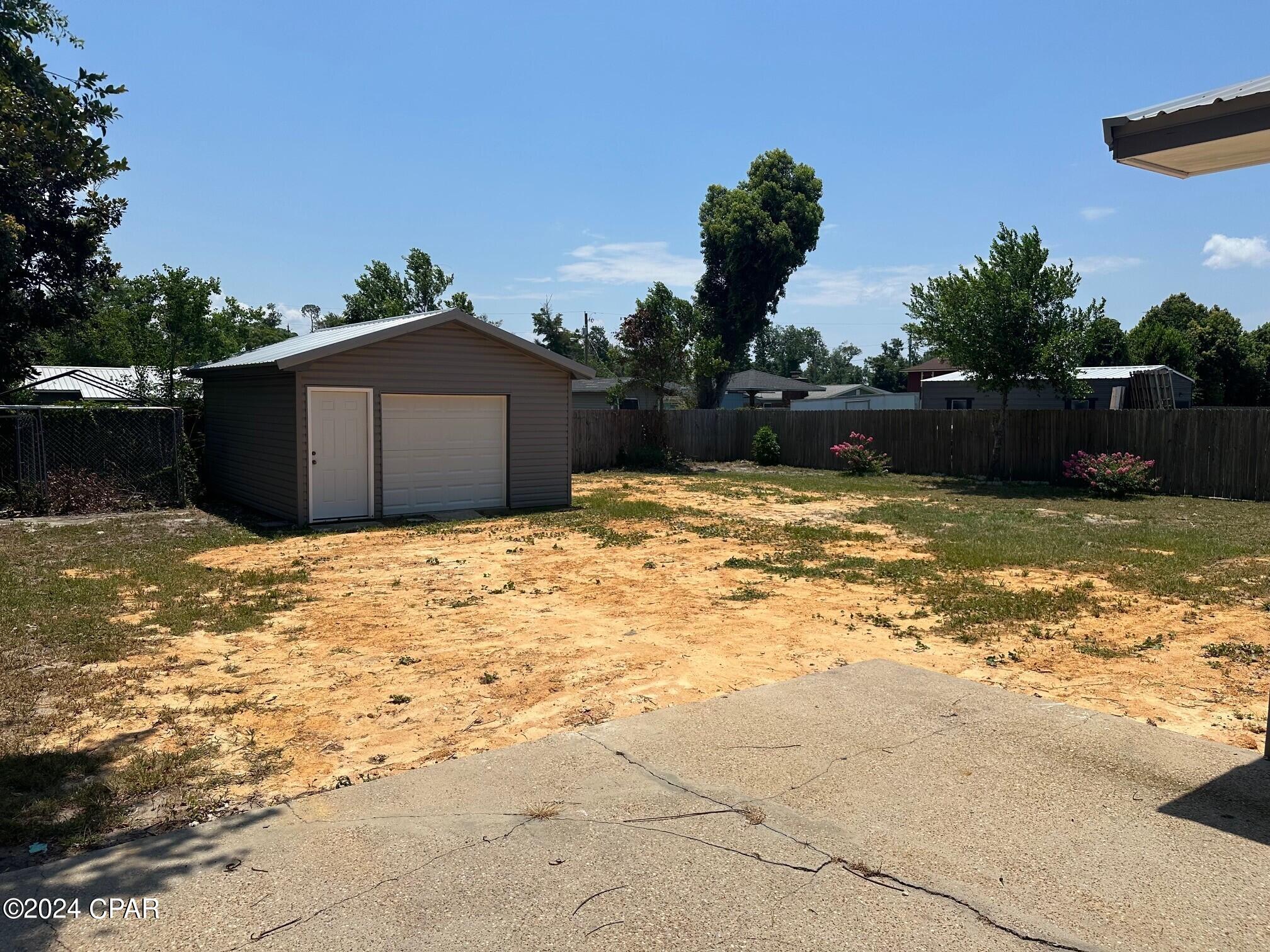 [No Recorded Subdiv] - Residential