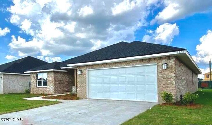 Beautiful new build featuring 4 bedrooms, 3 baths, granite countertops with granite backsplash in Kitchen & baths, shaker style cabinetry, Luxury Vinyl COREtec flooring in main living areas, plush carpet in bedrooms, plus so much more.