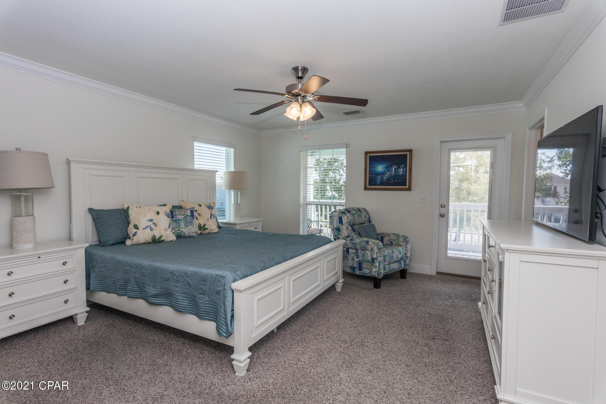 Magnolia Bay Club - Residential